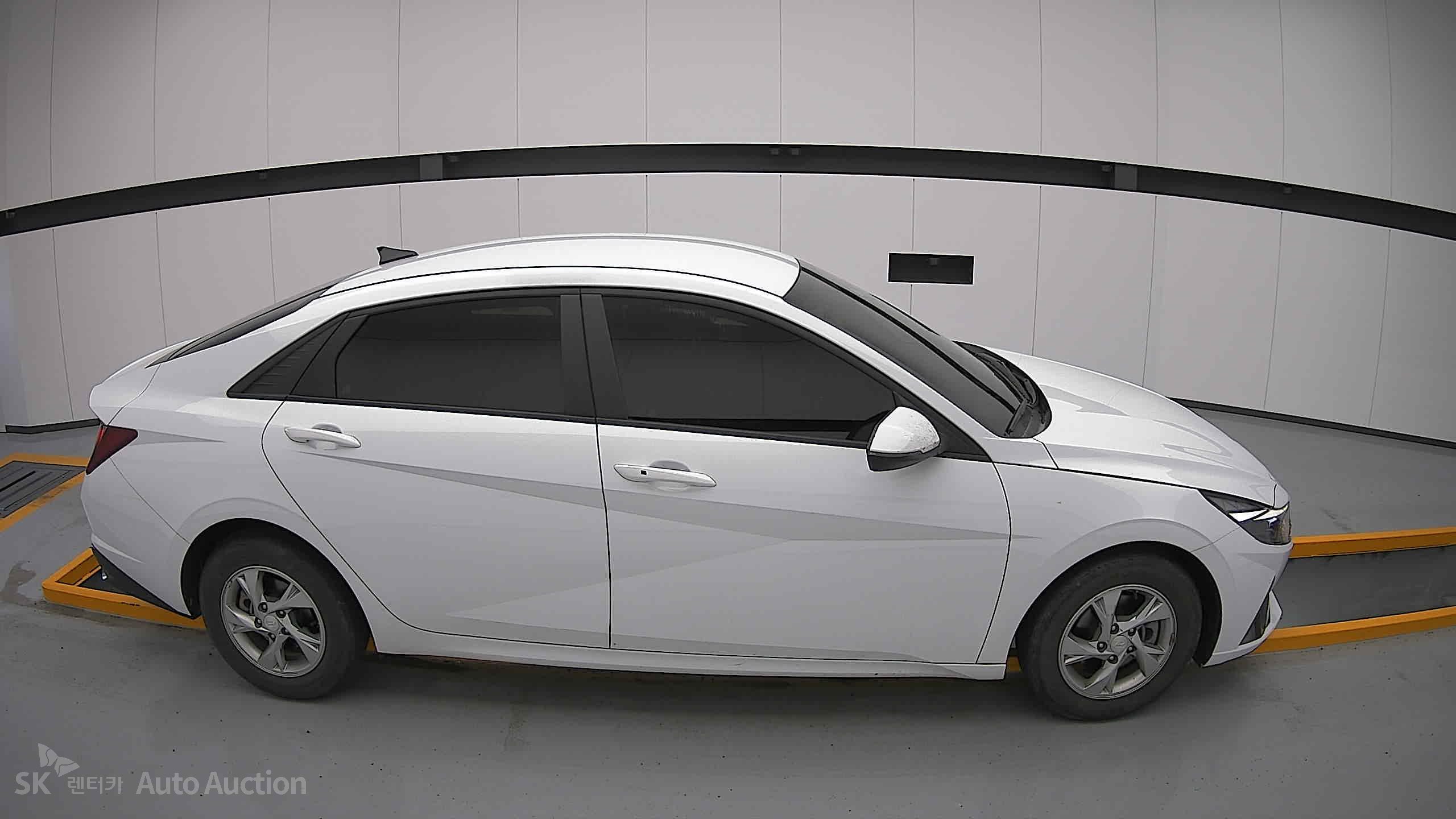 2022 - hyundai avante