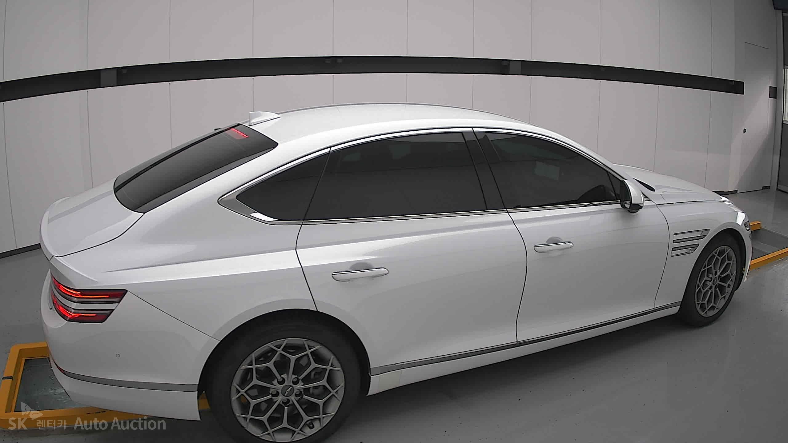 2022 - genesis g80