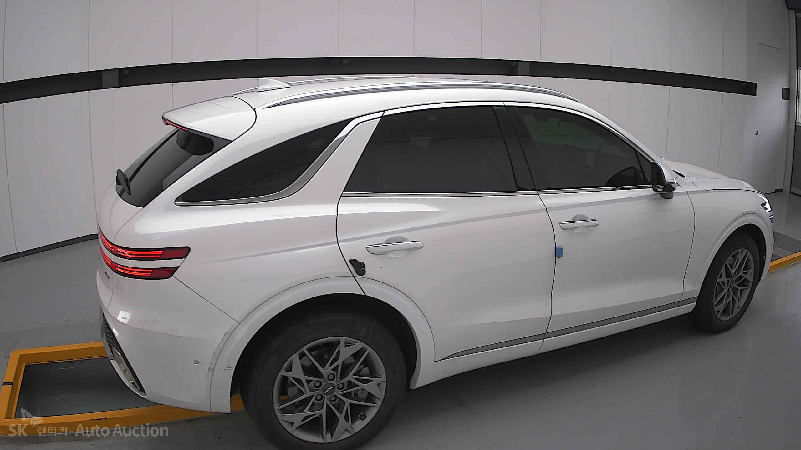 2023 - genesis gv70