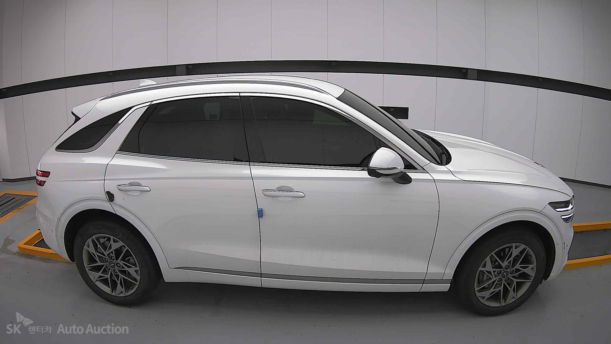 2023 - genesis gv70