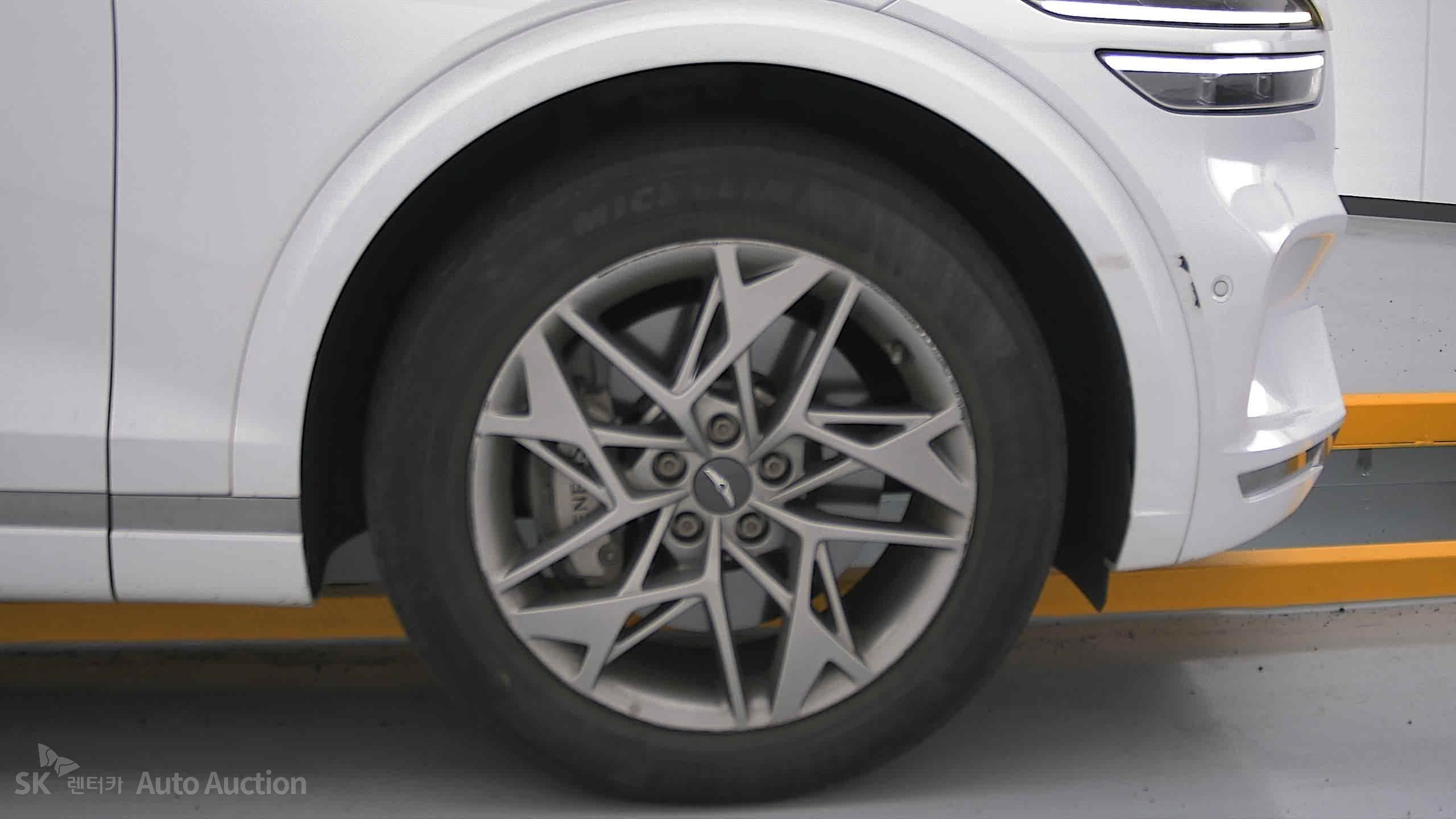 2023 - genesis gv70