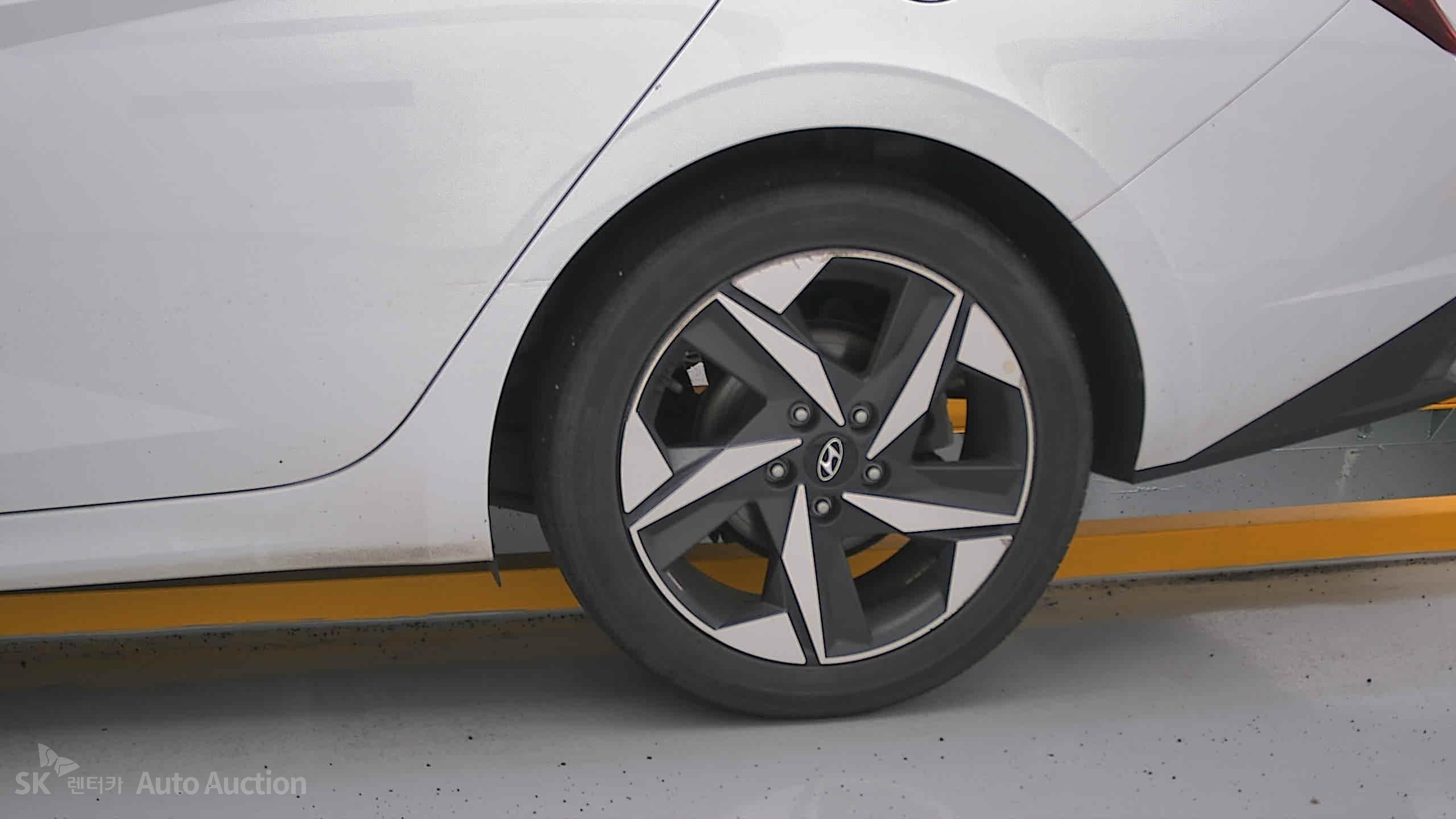 2023 - hyundai avante