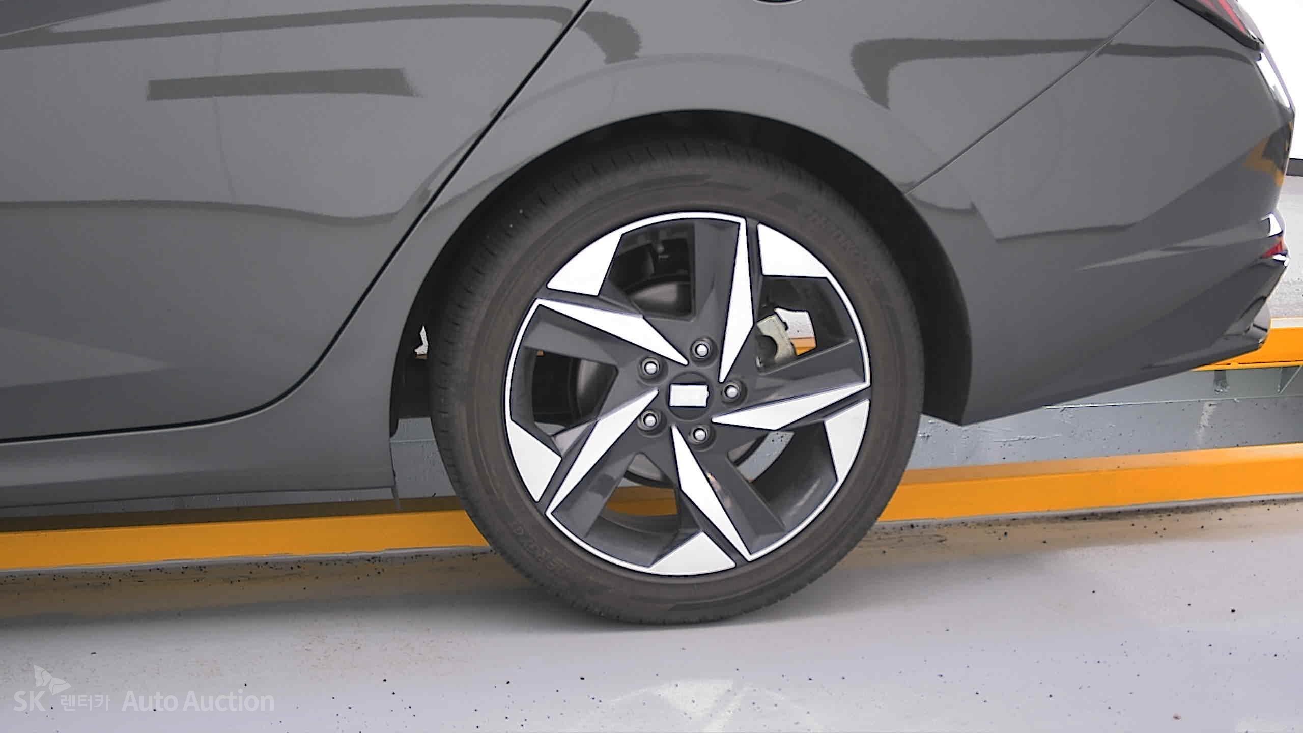 2023 - hyundai avante