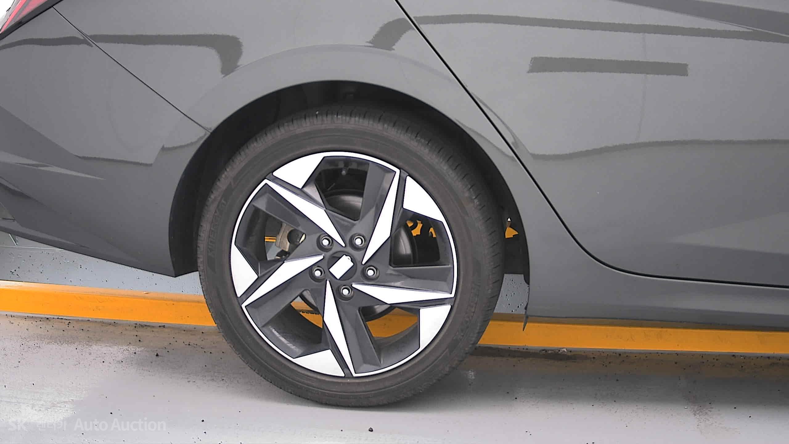 2023 - hyundai avante