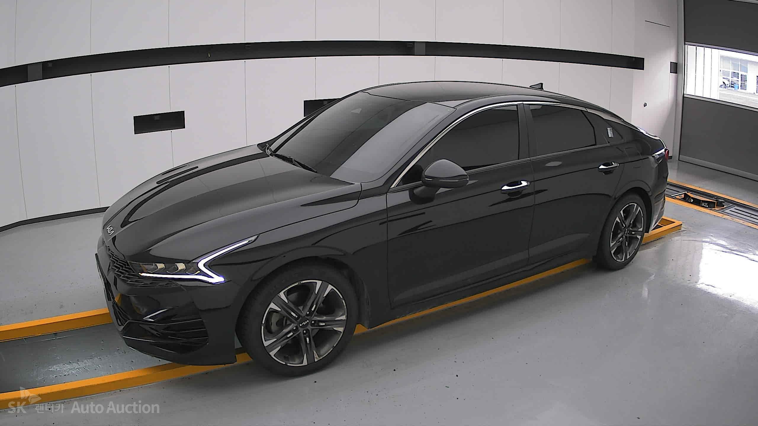 2022 - kia k5