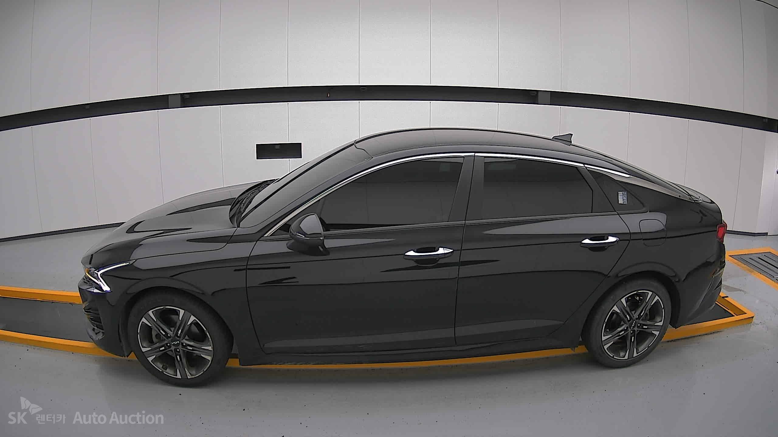 2022 - kia k5