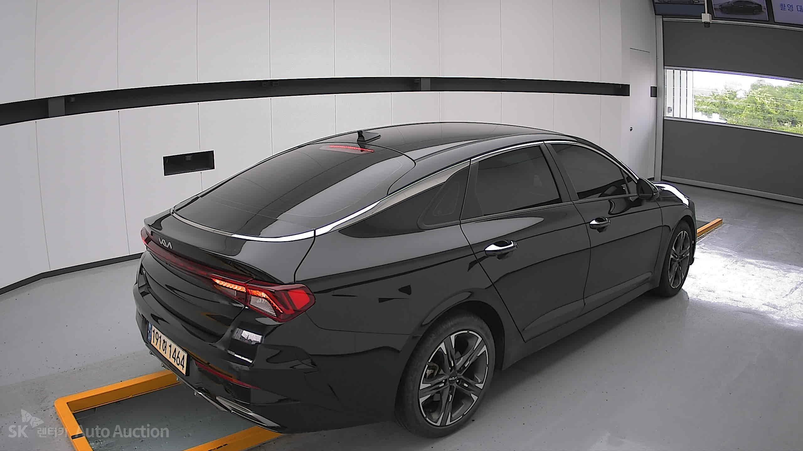 2022 - kia k5