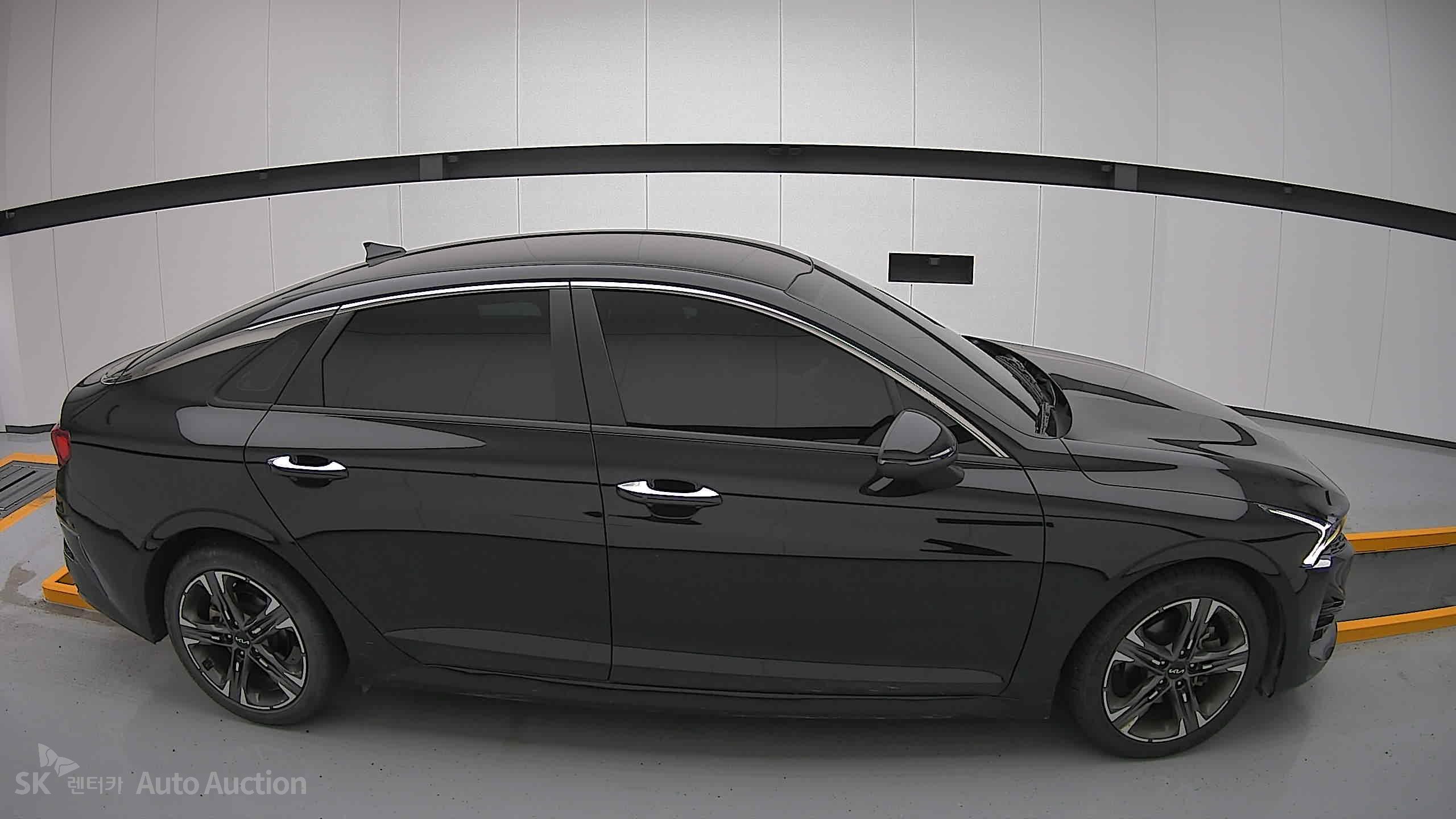 2022 - kia k5