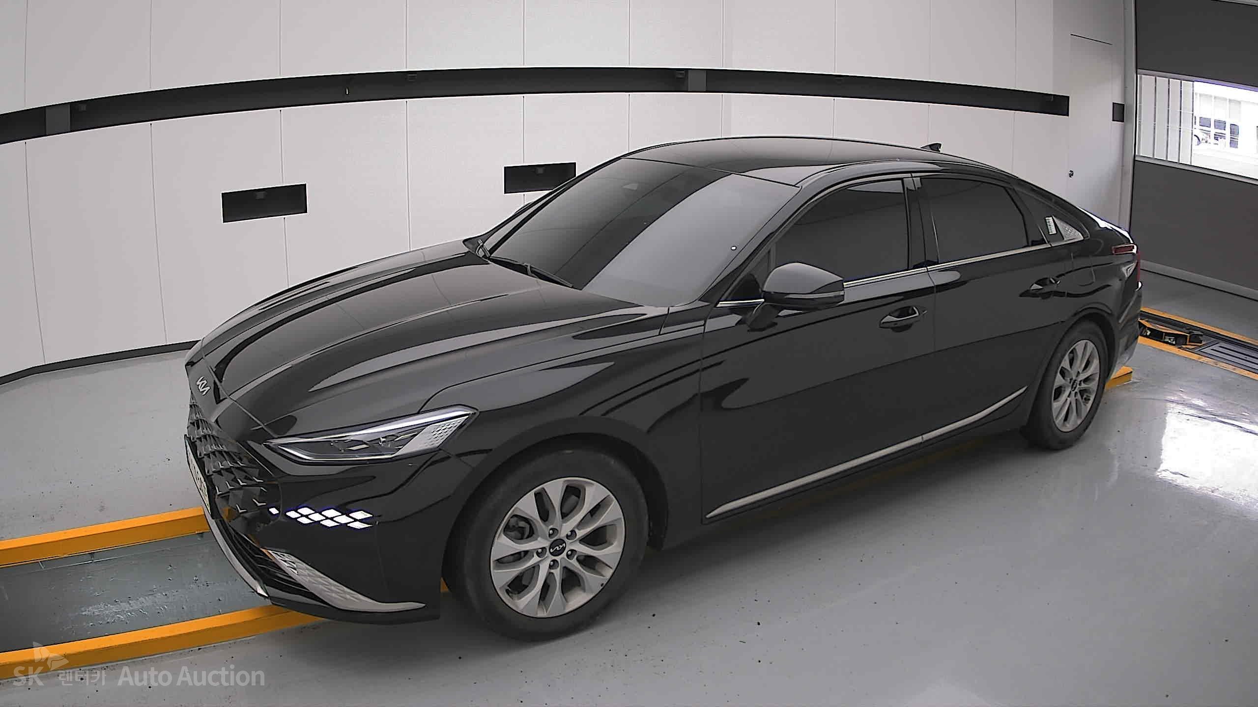 2023 - kia k8