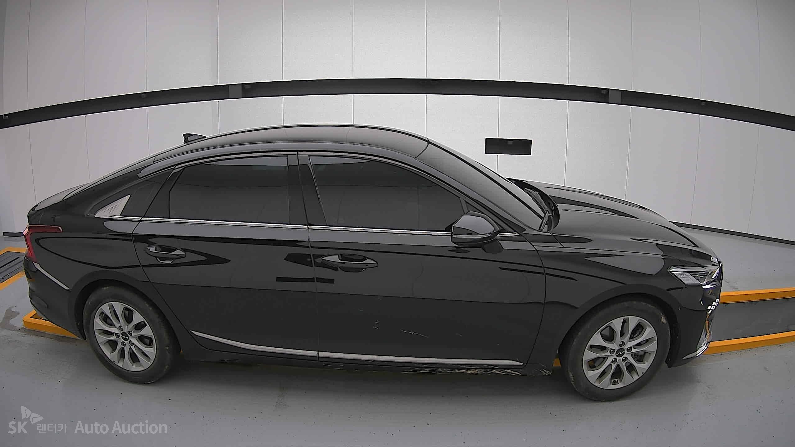 2023 - kia k8