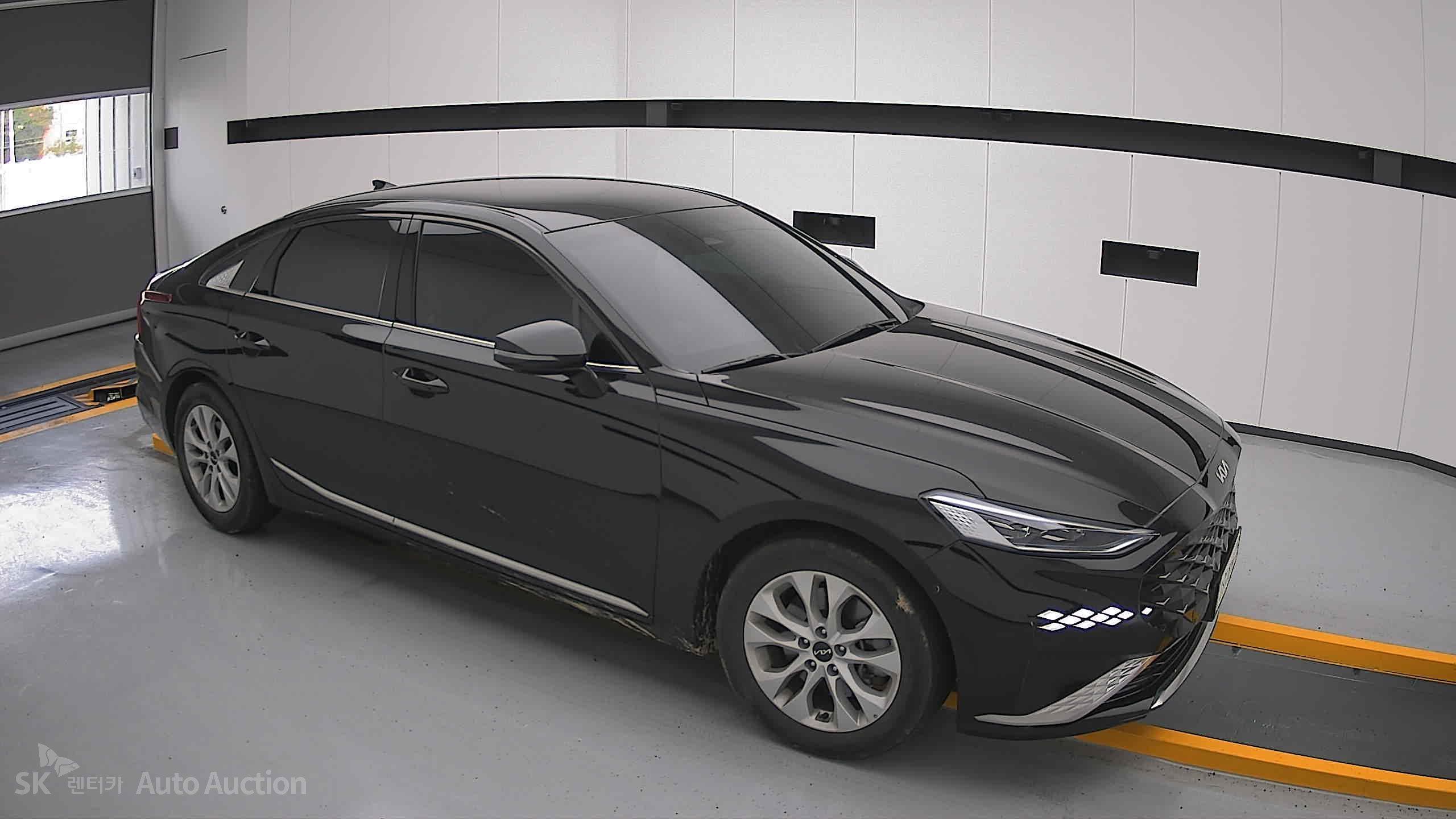 2023 - kia k8