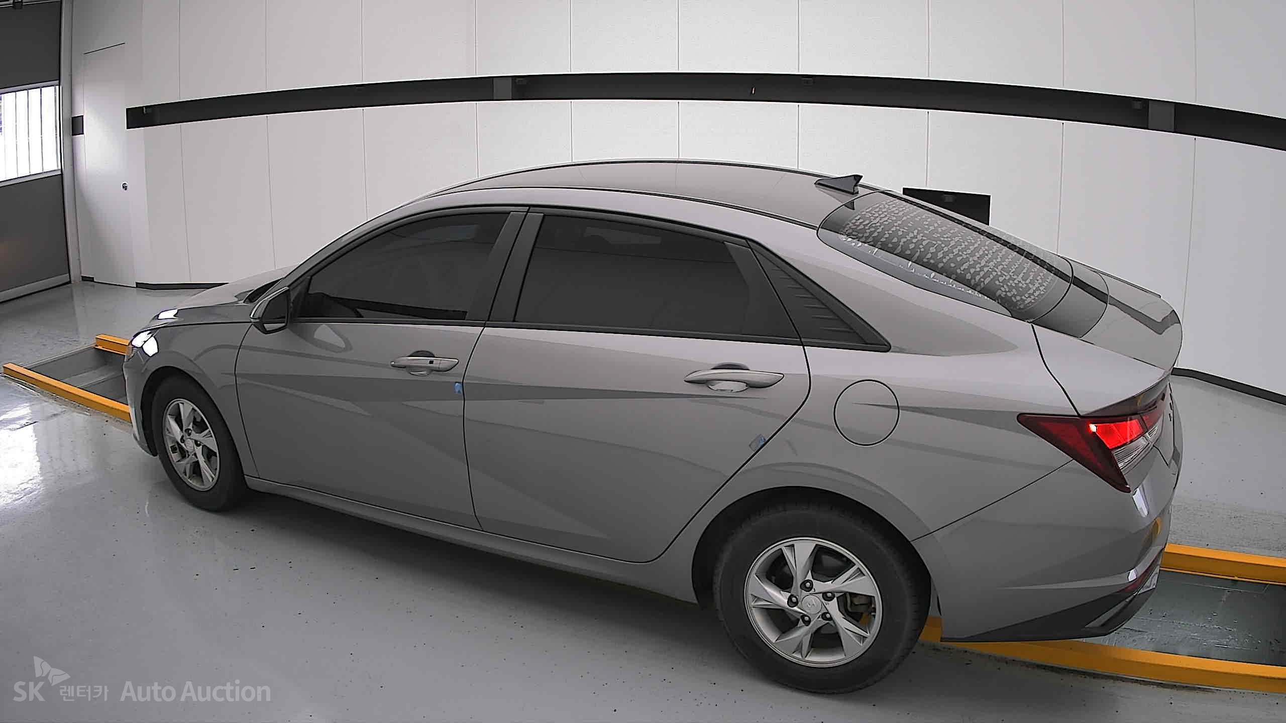 2021 - hyundai avante