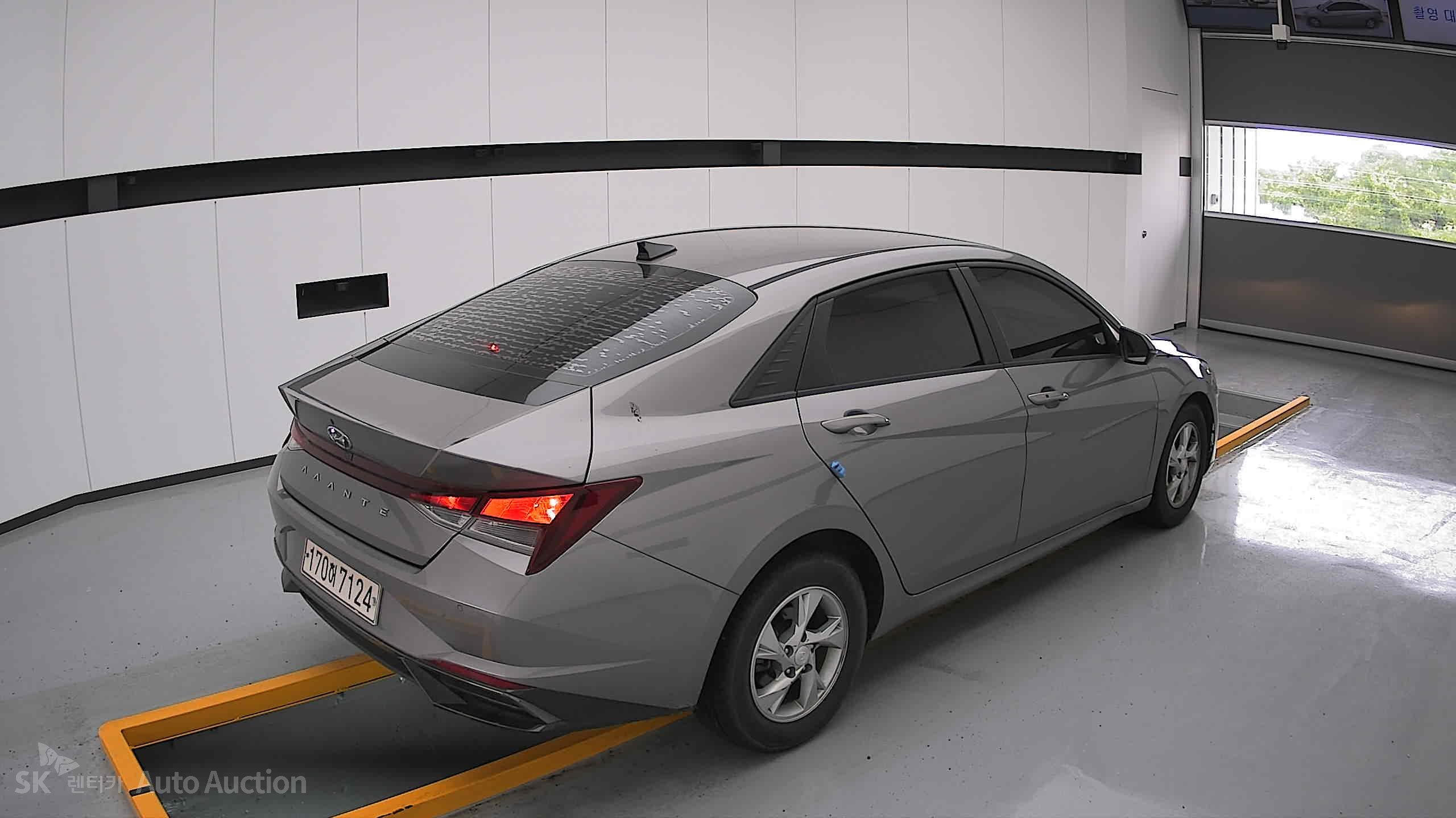 2021 - hyundai avante