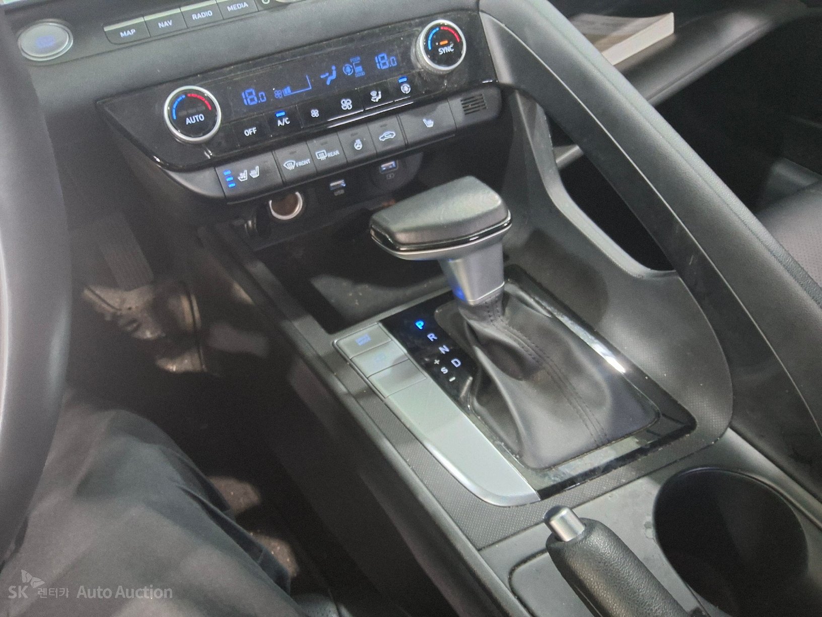 2021 - hyundai avante