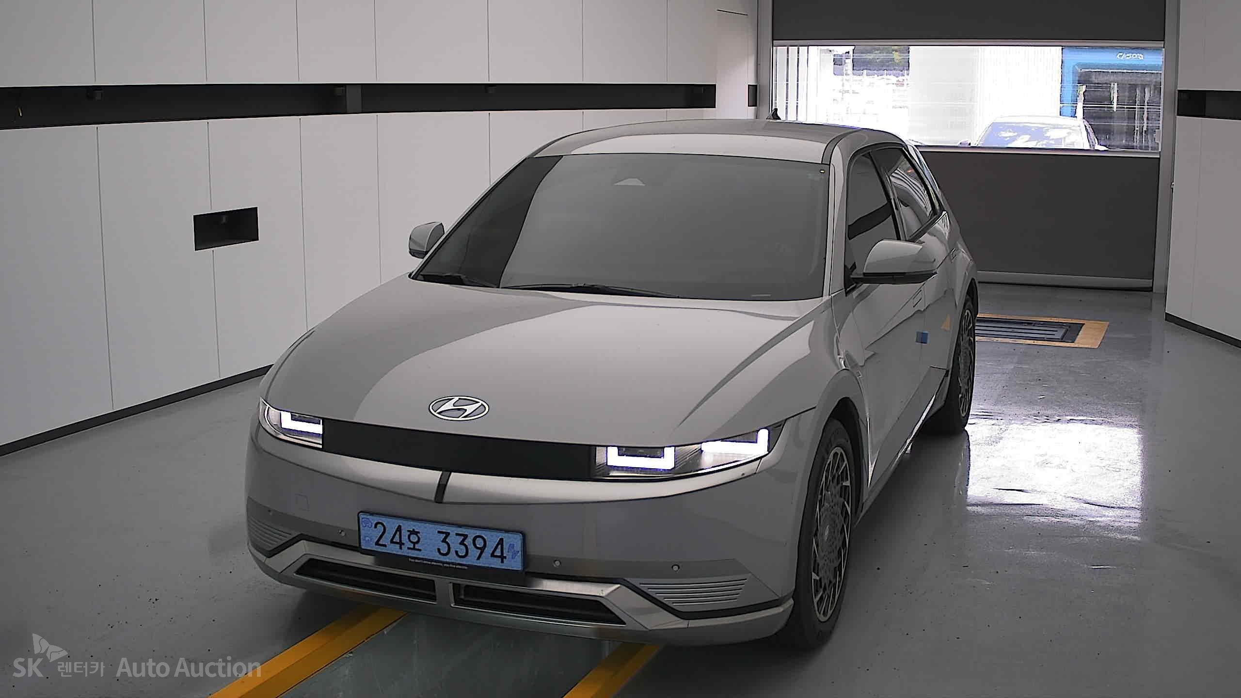 2022 - hyundai ioniq
