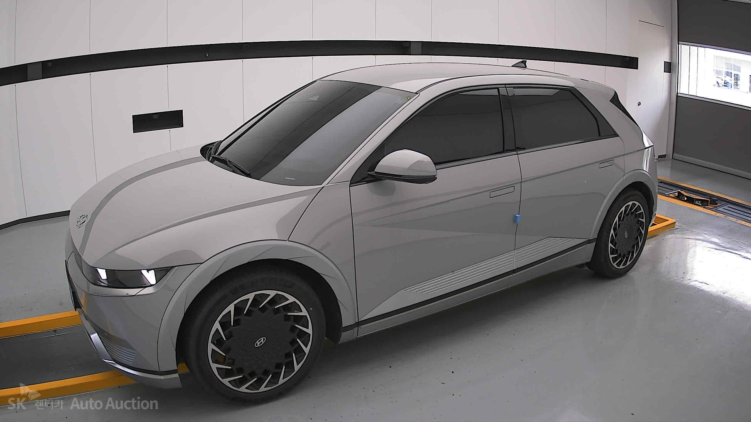 2022 - hyundai ioniq