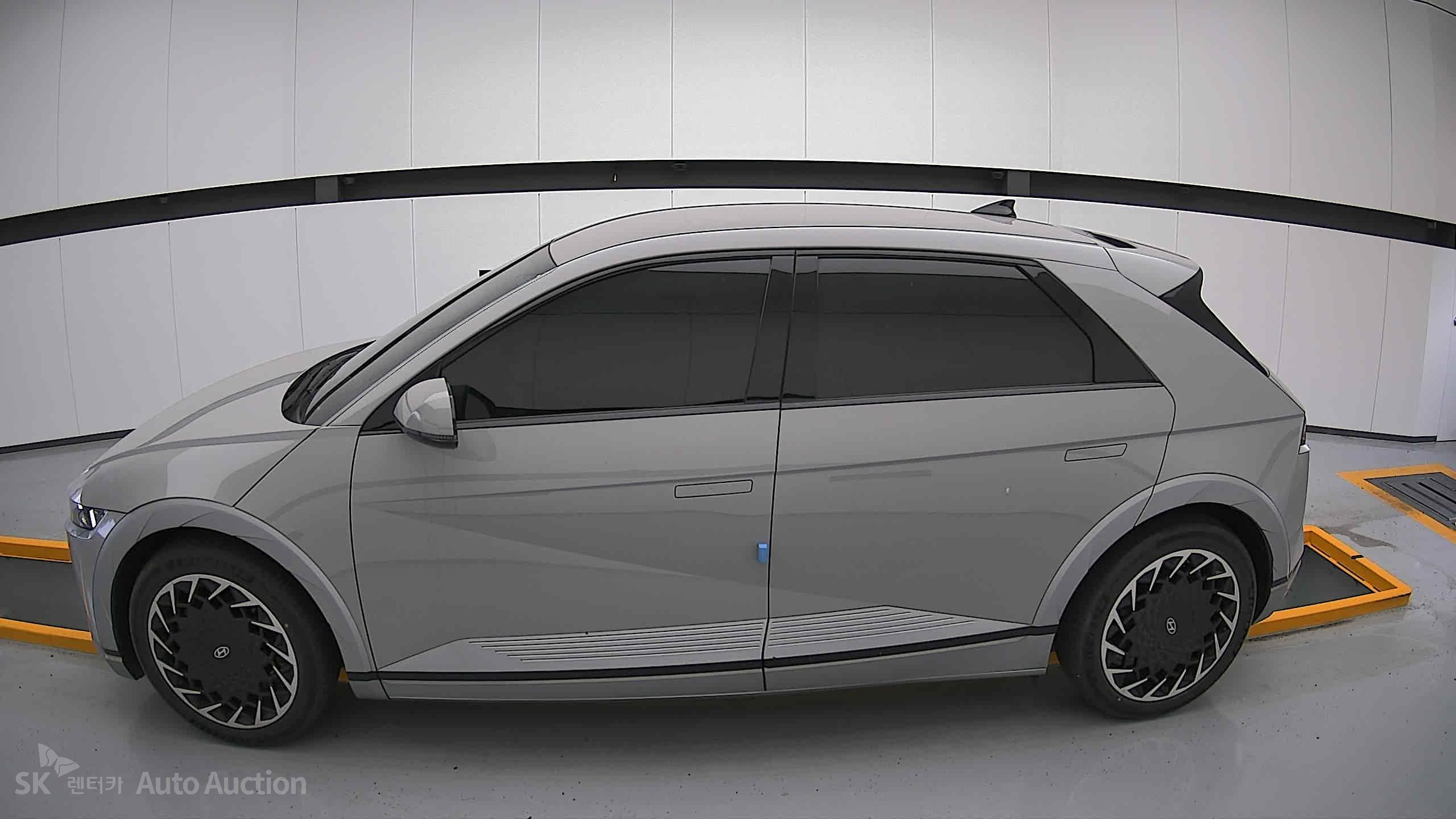2022 - hyundai ioniq