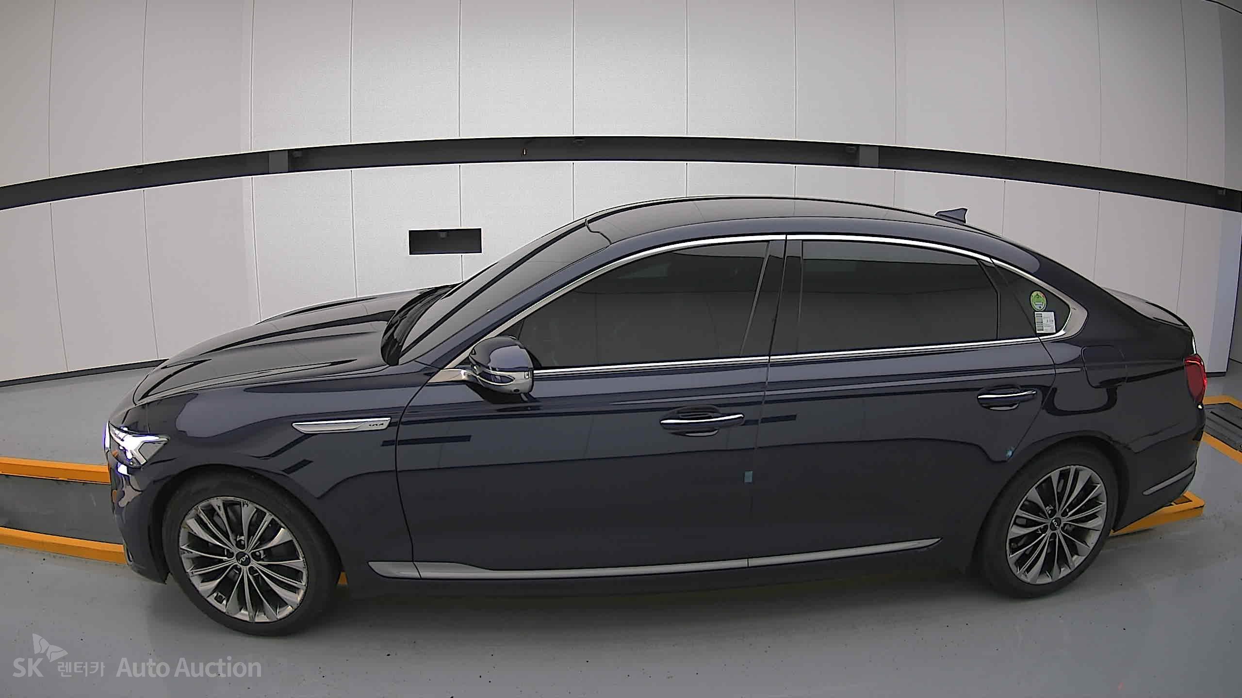 2022 - kia k9