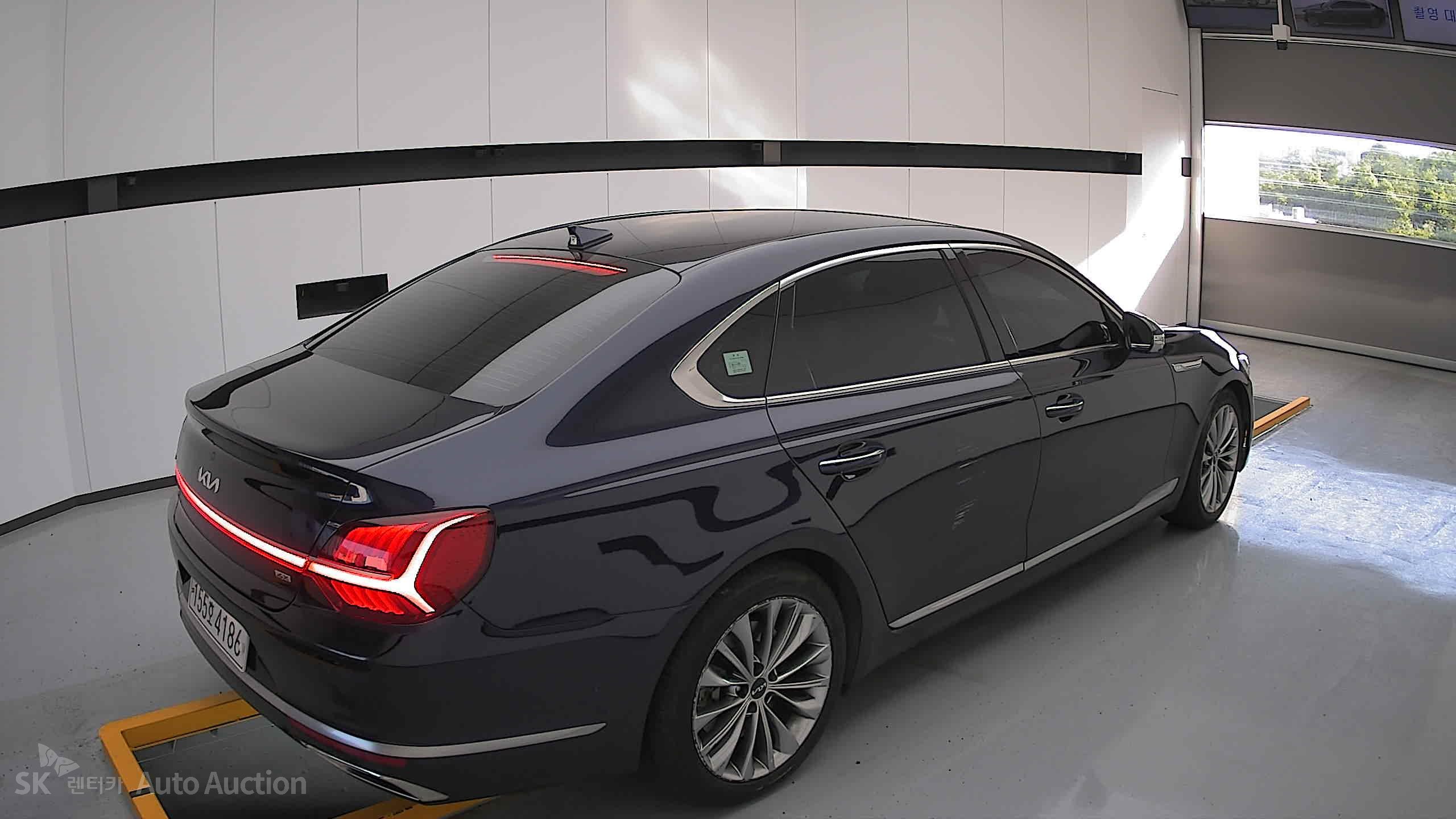 2022 - kia k9