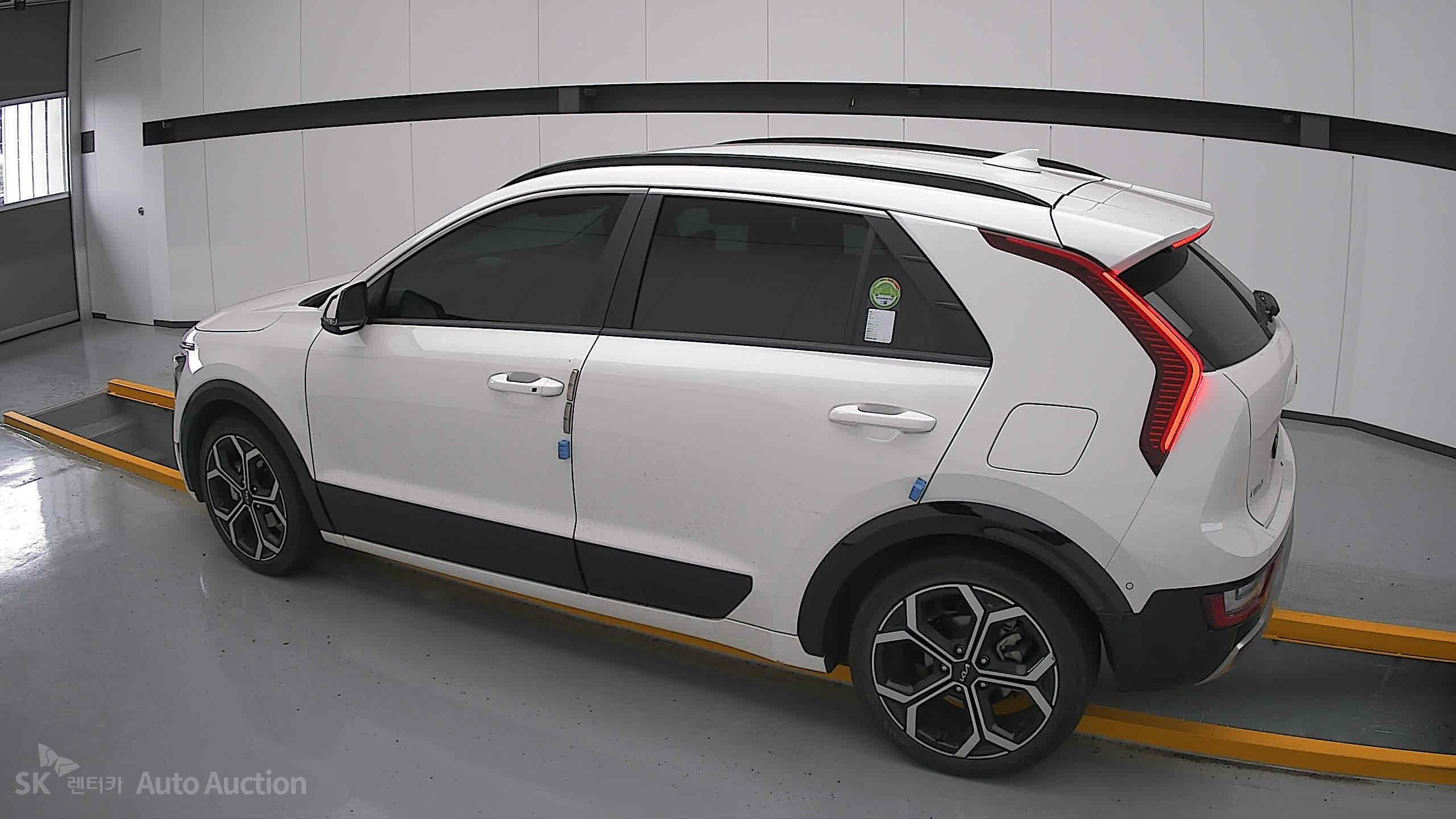 2022 - kia all-new niro