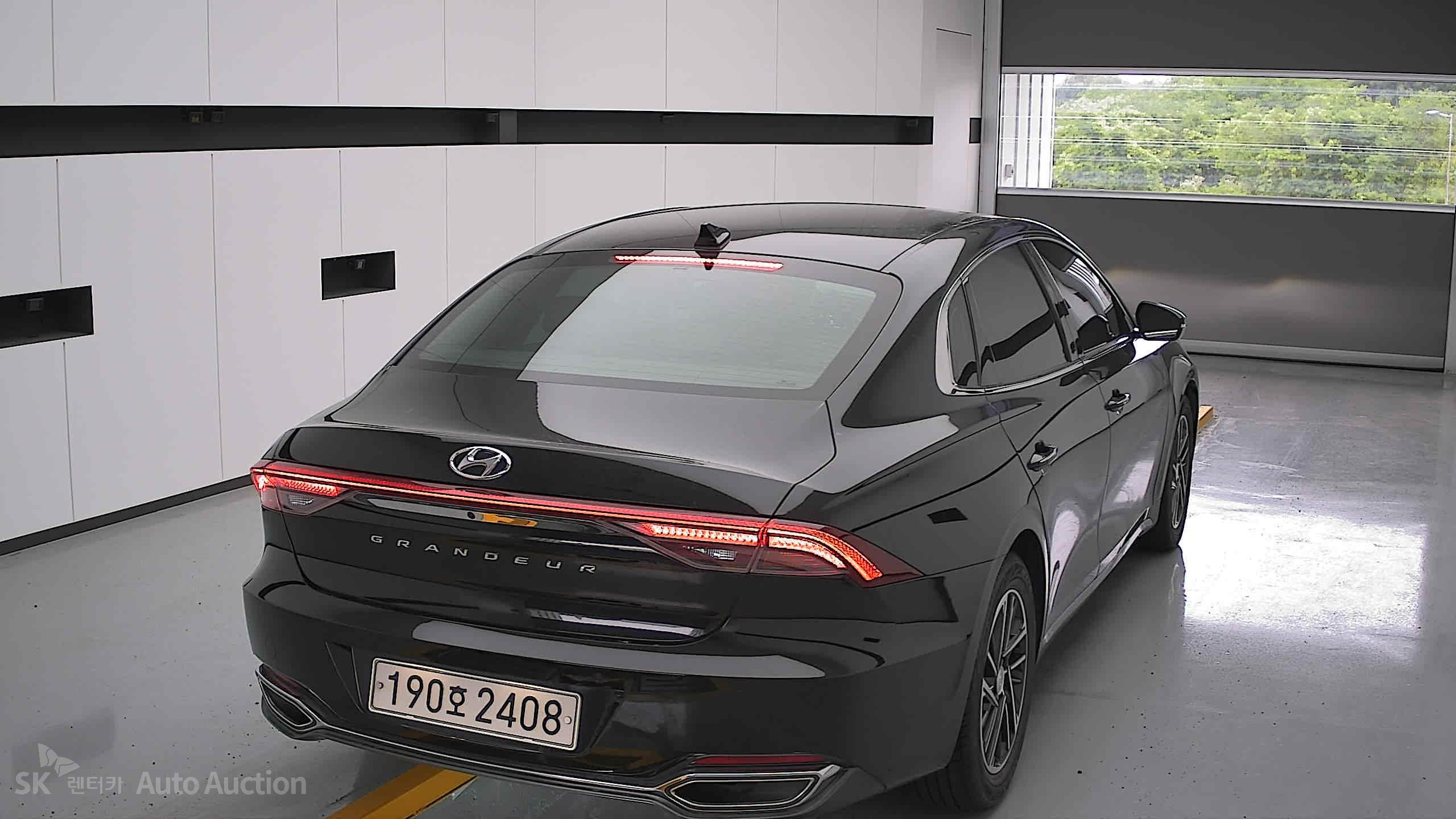 2022 - hyundai grandeur
