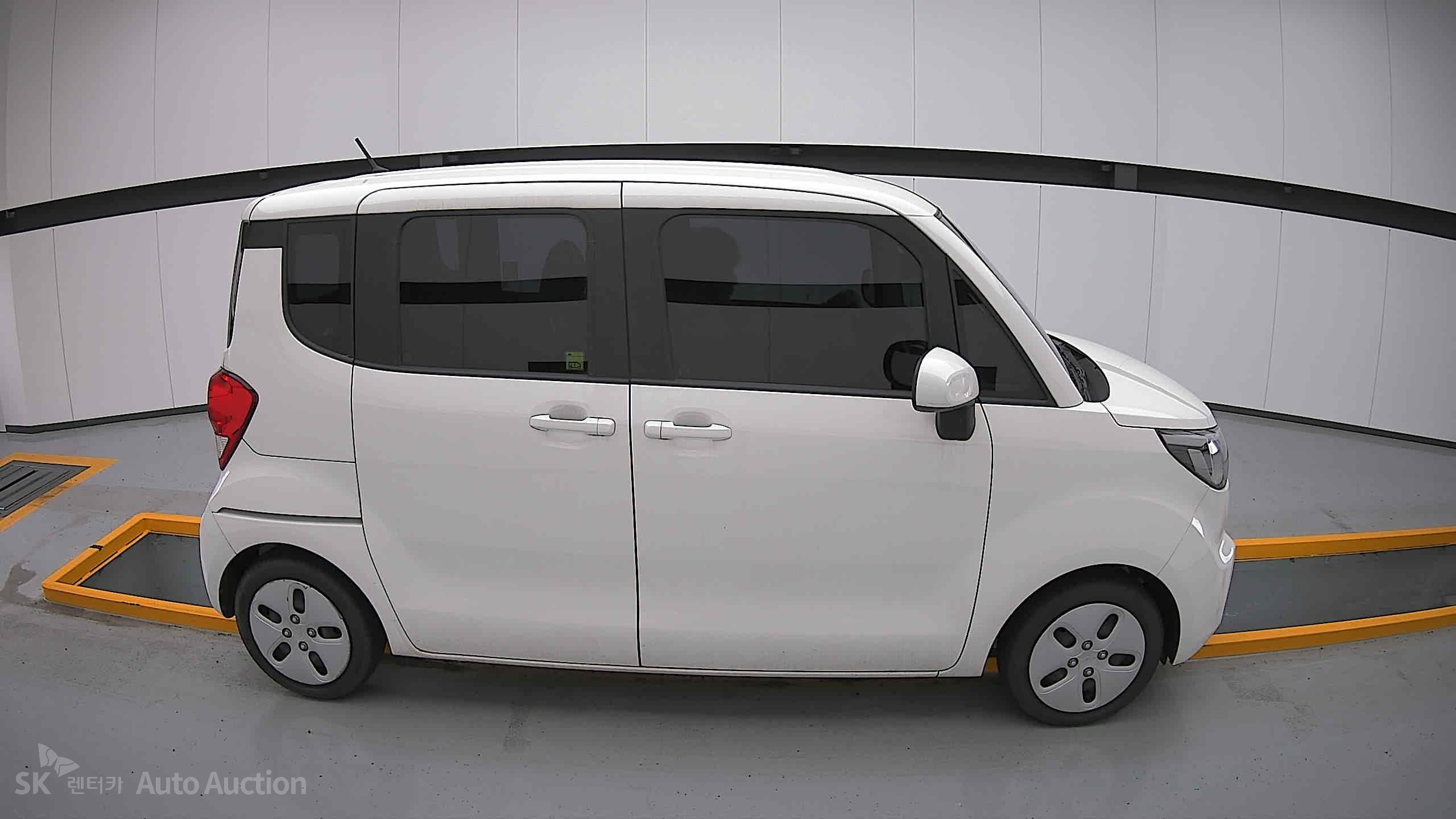 2022 - kia ray