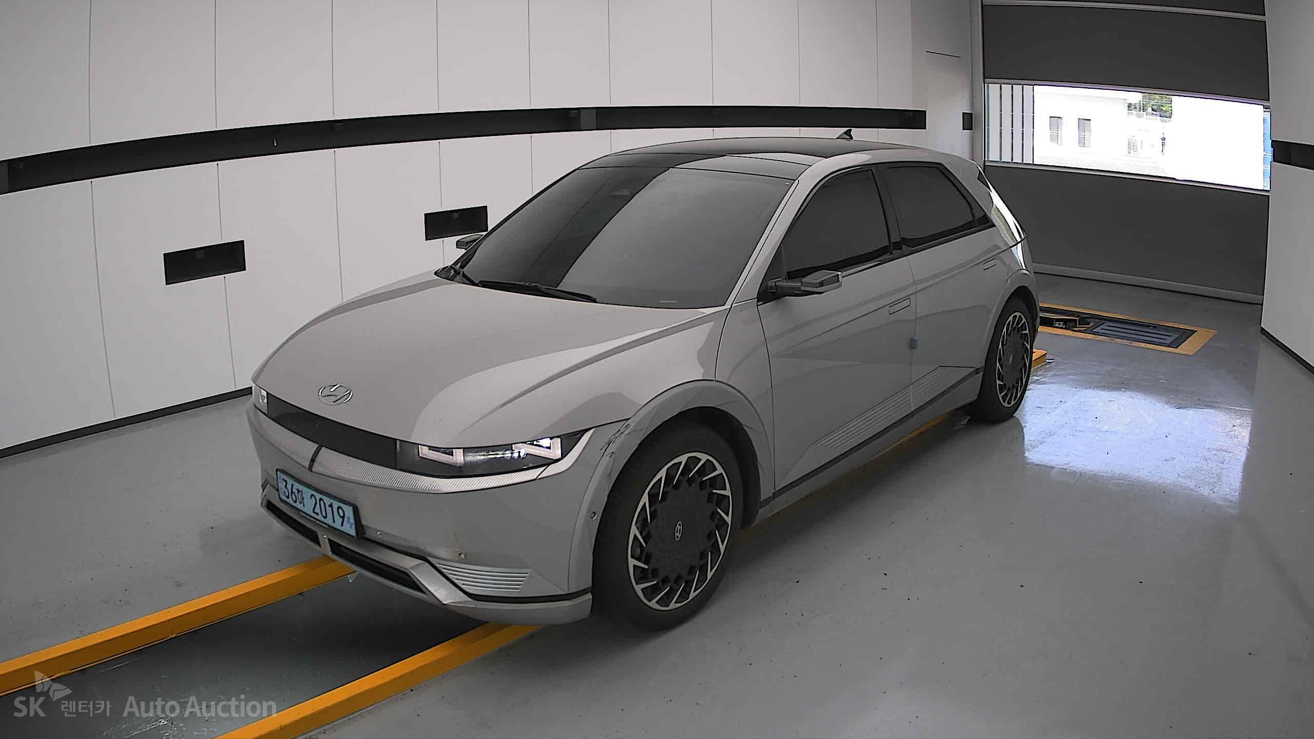 2022 - hyundai ioniq