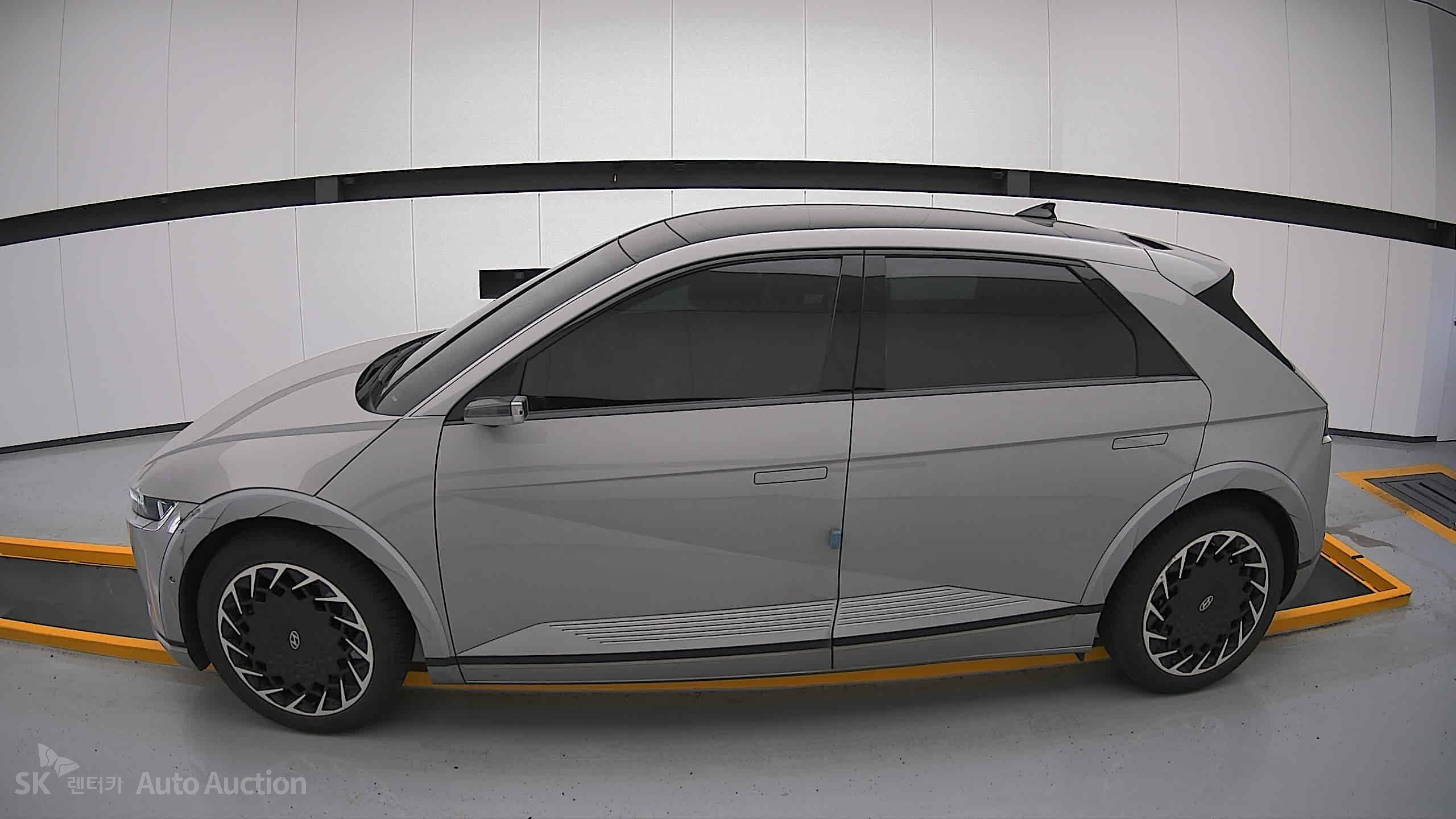 2022 - hyundai ioniq
