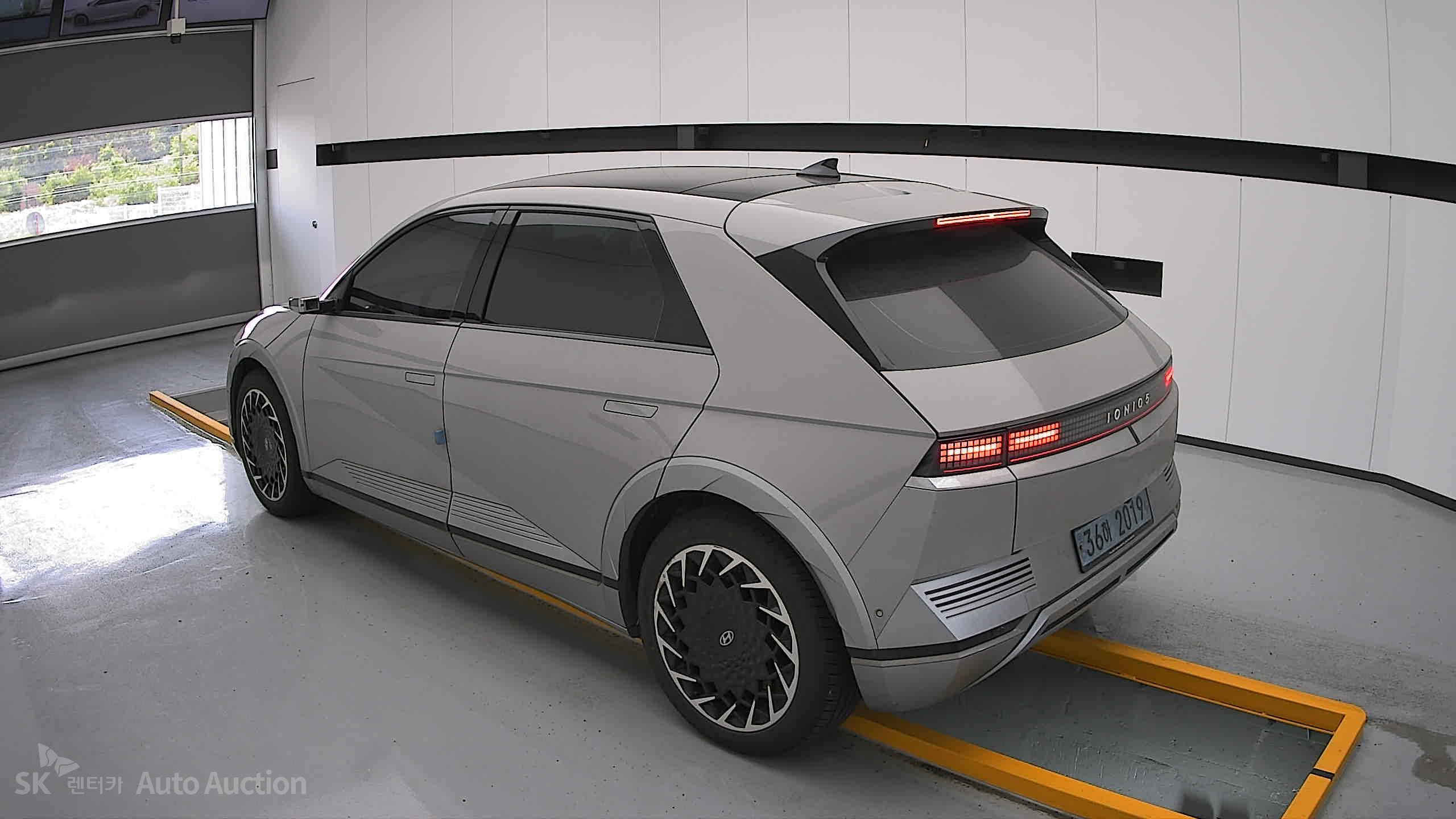 2022 - hyundai ioniq