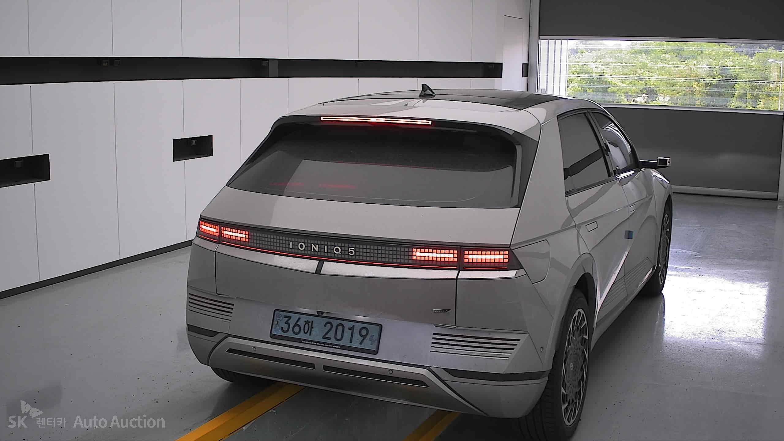 2022 - hyundai ioniq