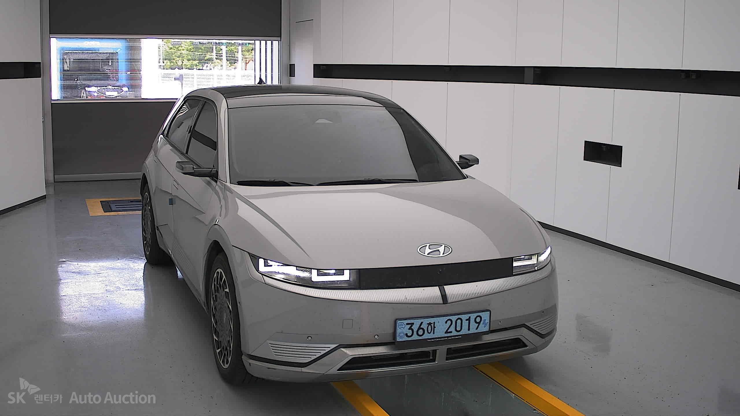 2022 - hyundai ioniq