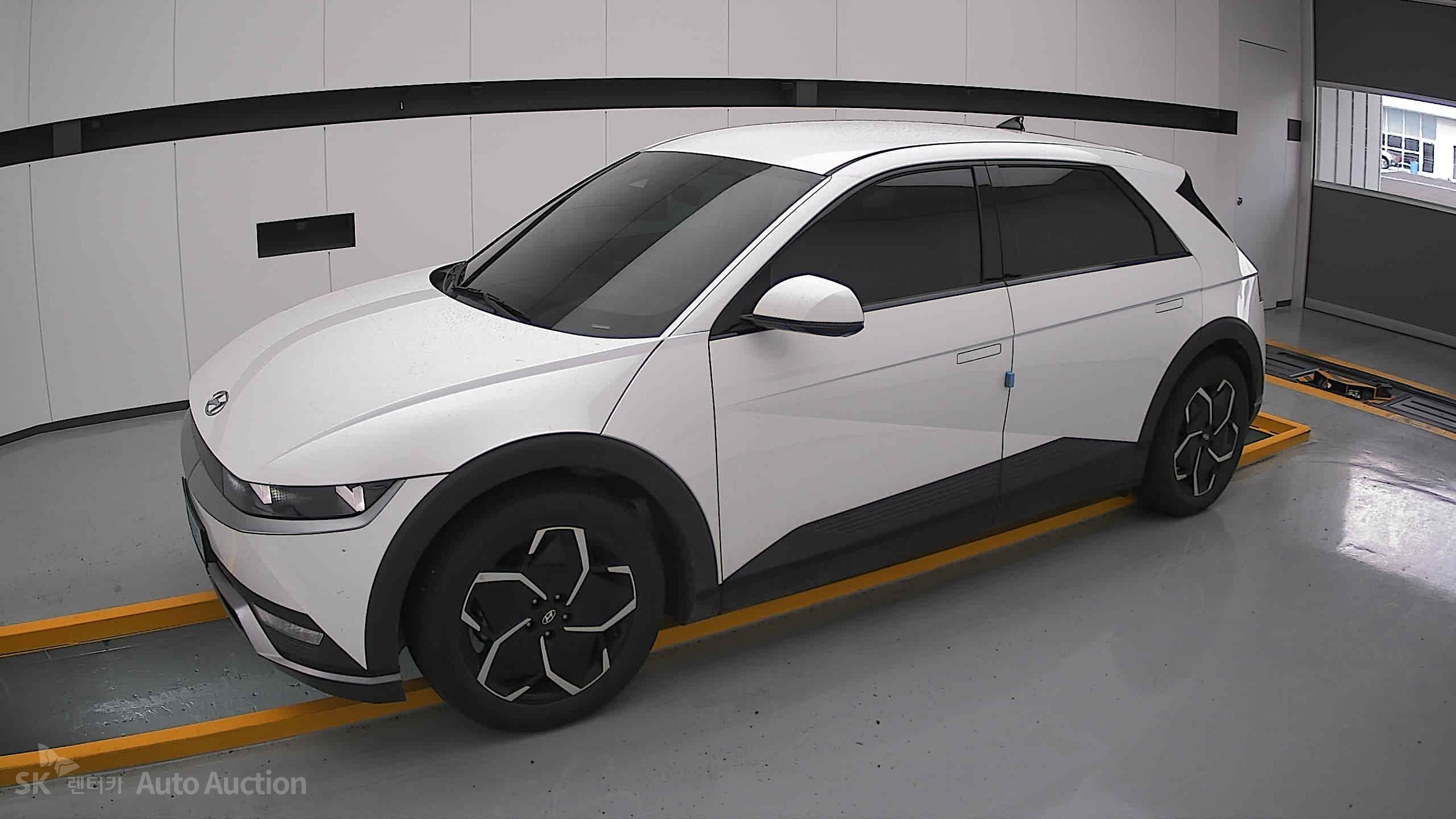 2022 - hyundai ioniq