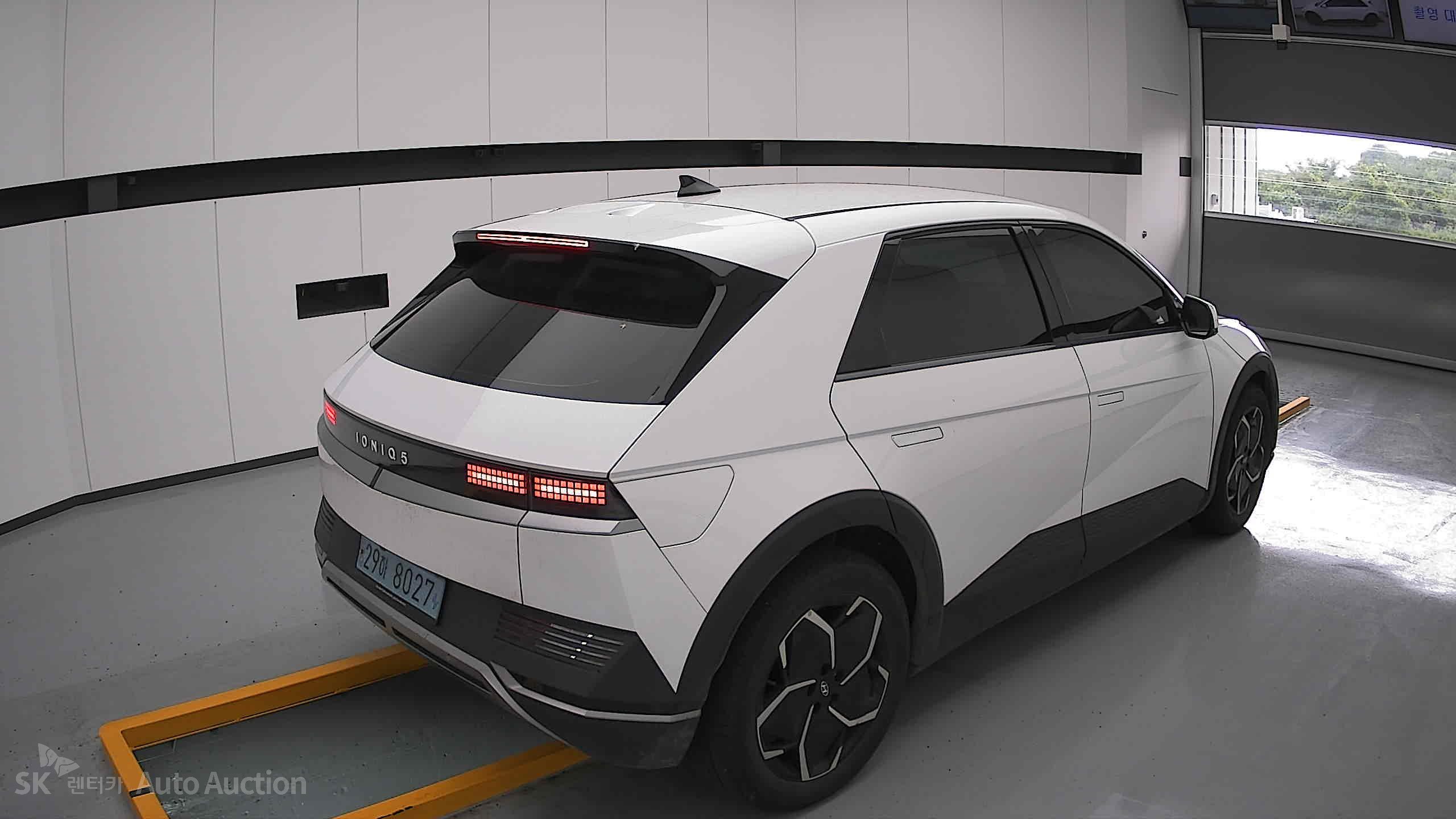 2022 - hyundai ioniq