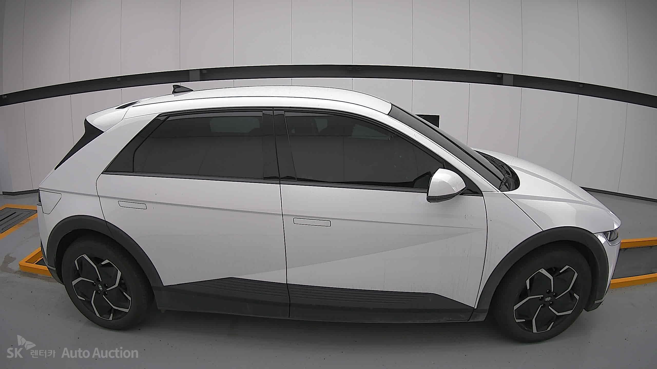 2022 - hyundai ioniq