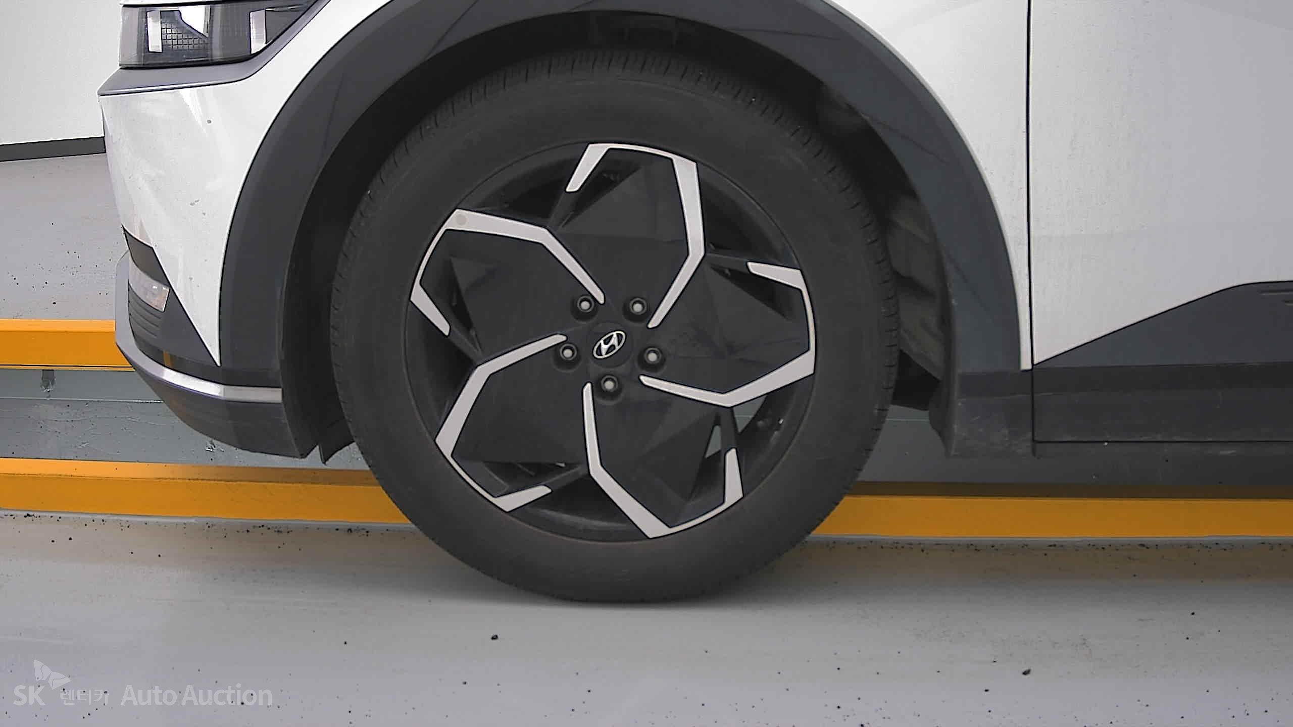 2022 - hyundai ioniq