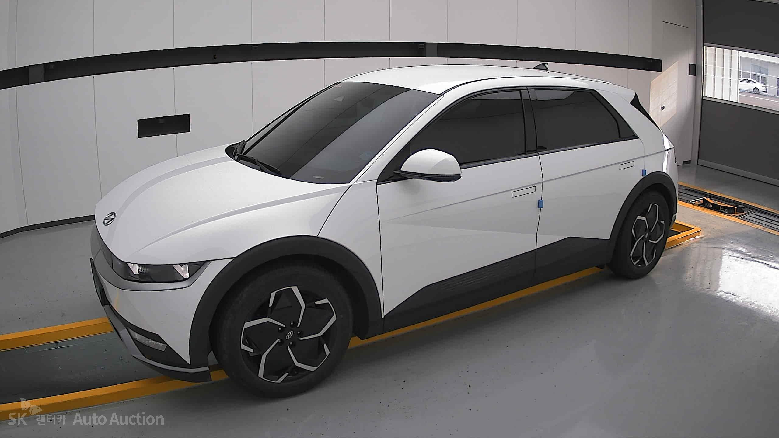 2022 - hyundai ioniq