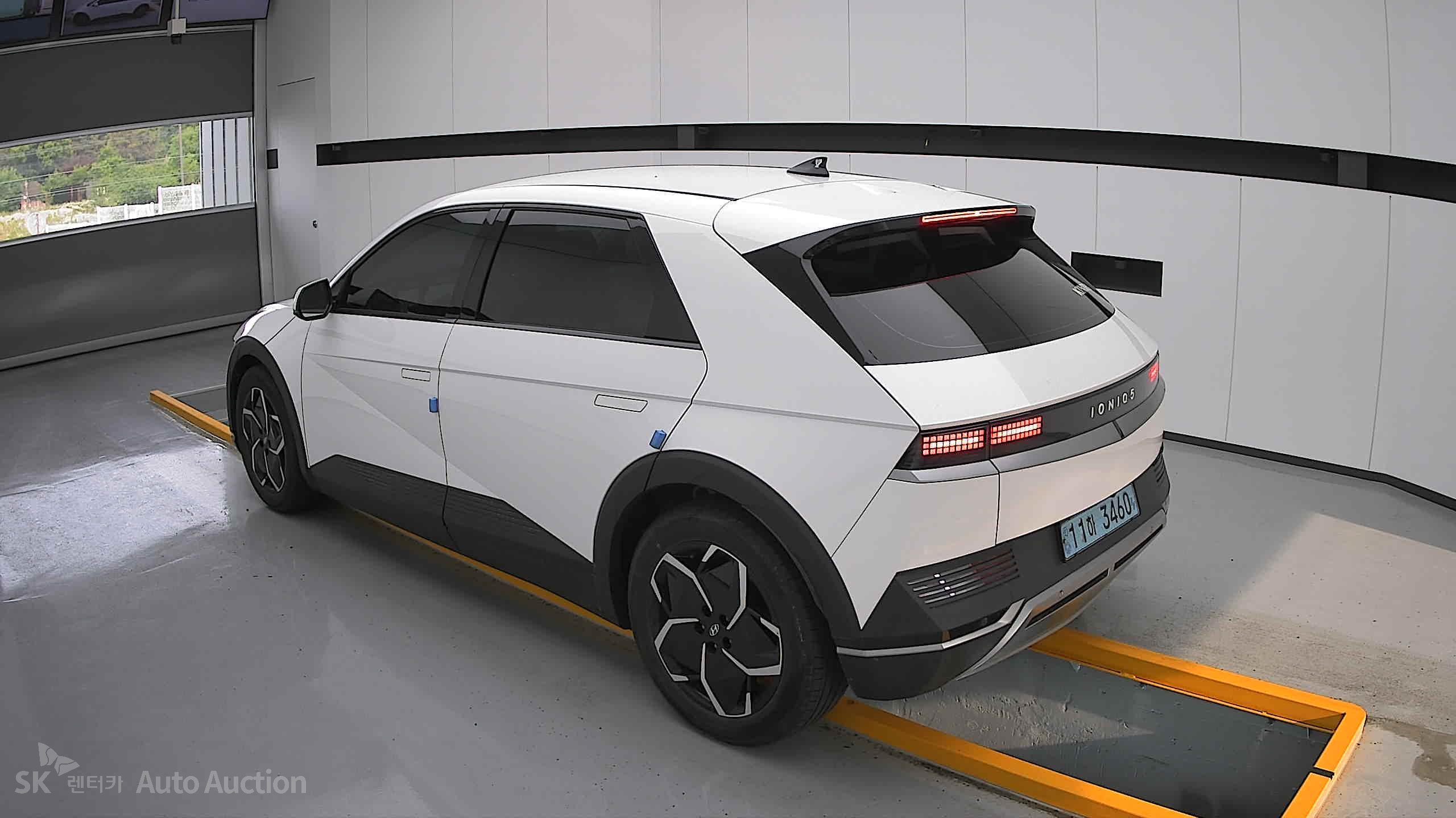 2022 - hyundai ioniq
