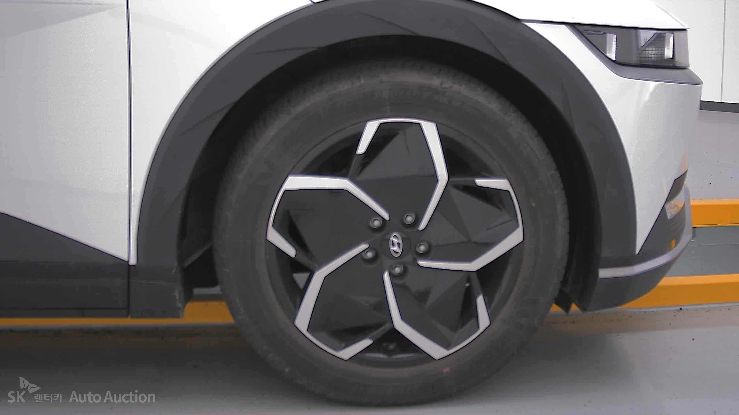 2022 - hyundai ioniq