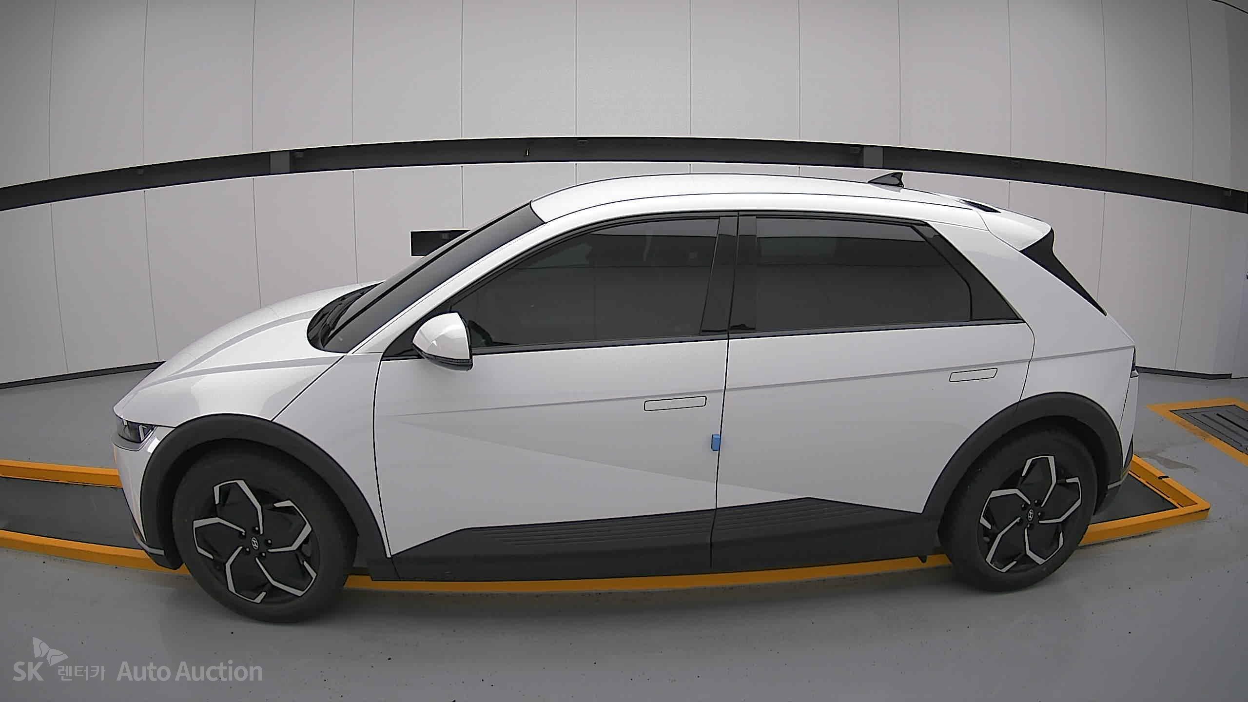 2022 - hyundai ioniq
