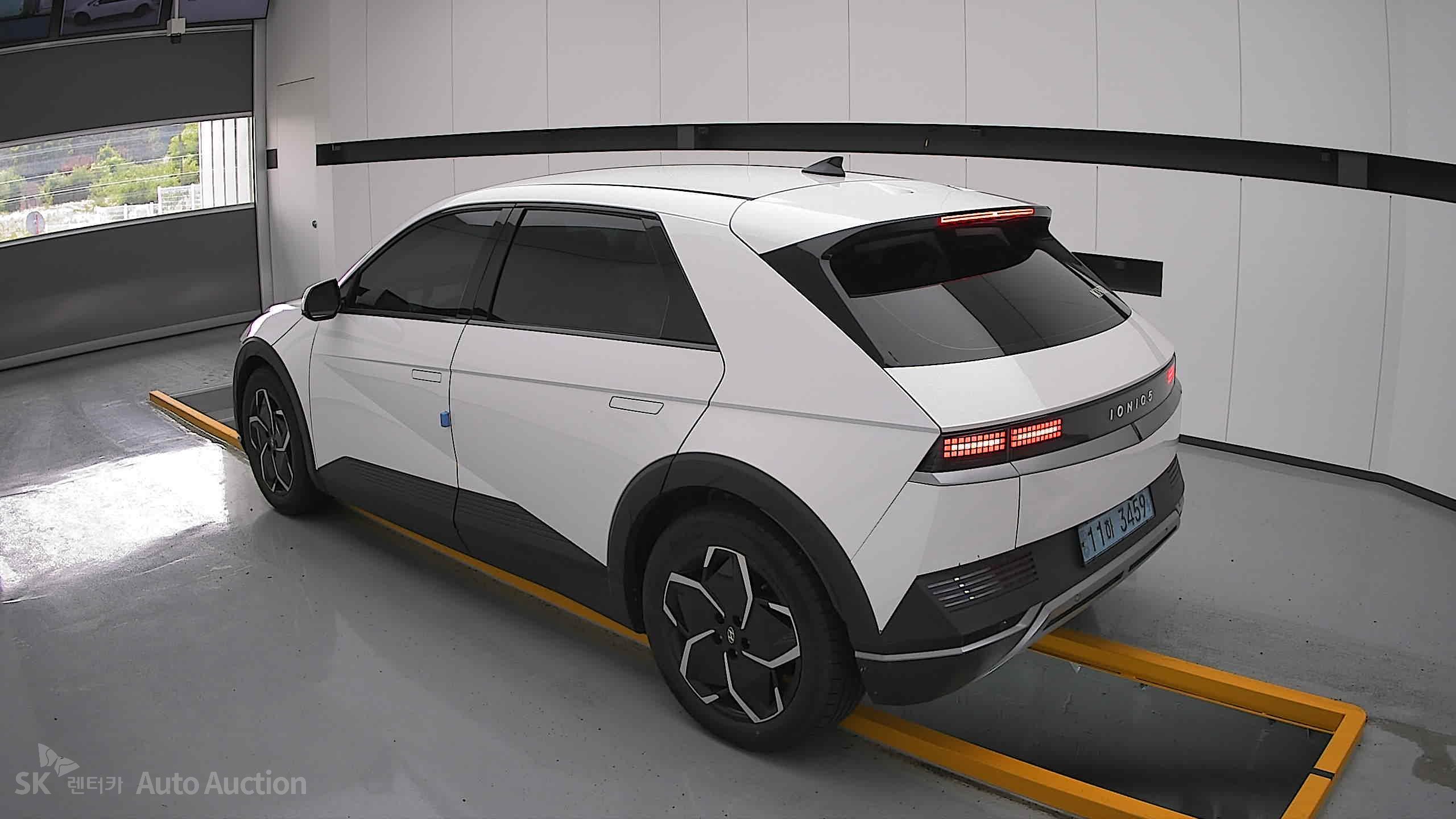 2022 - hyundai ioniq