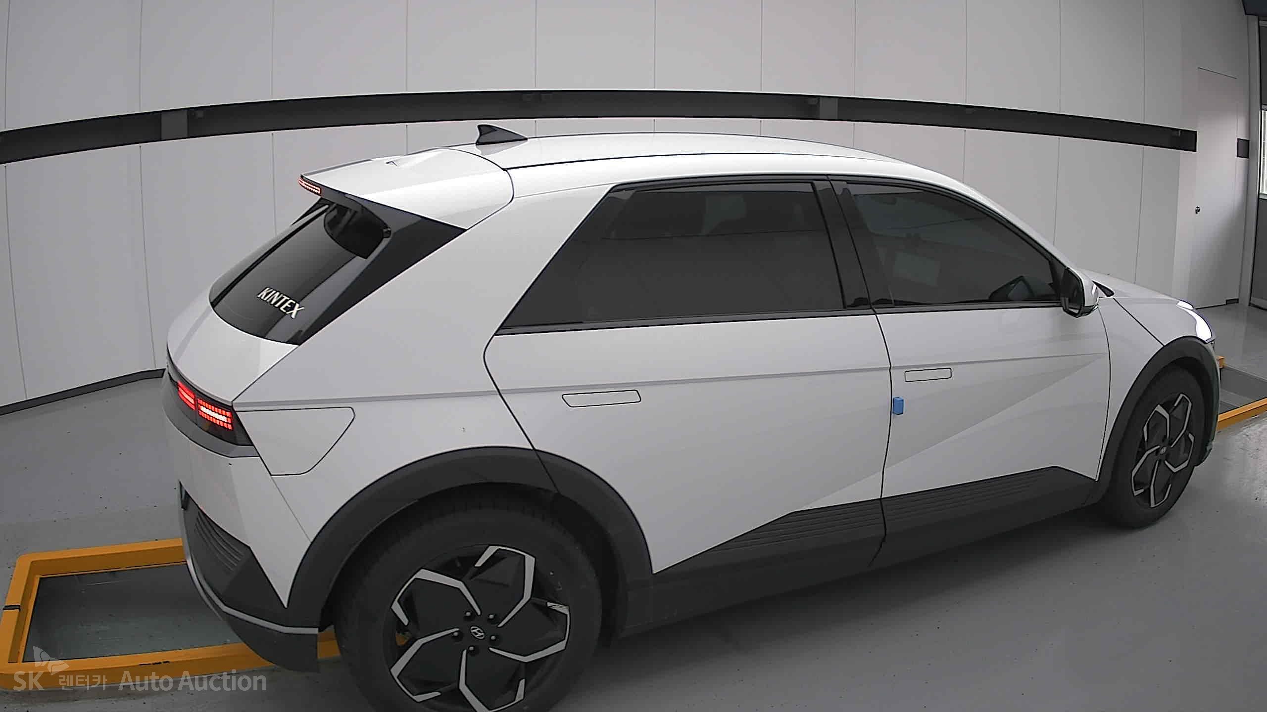 2022 - hyundai ioniq