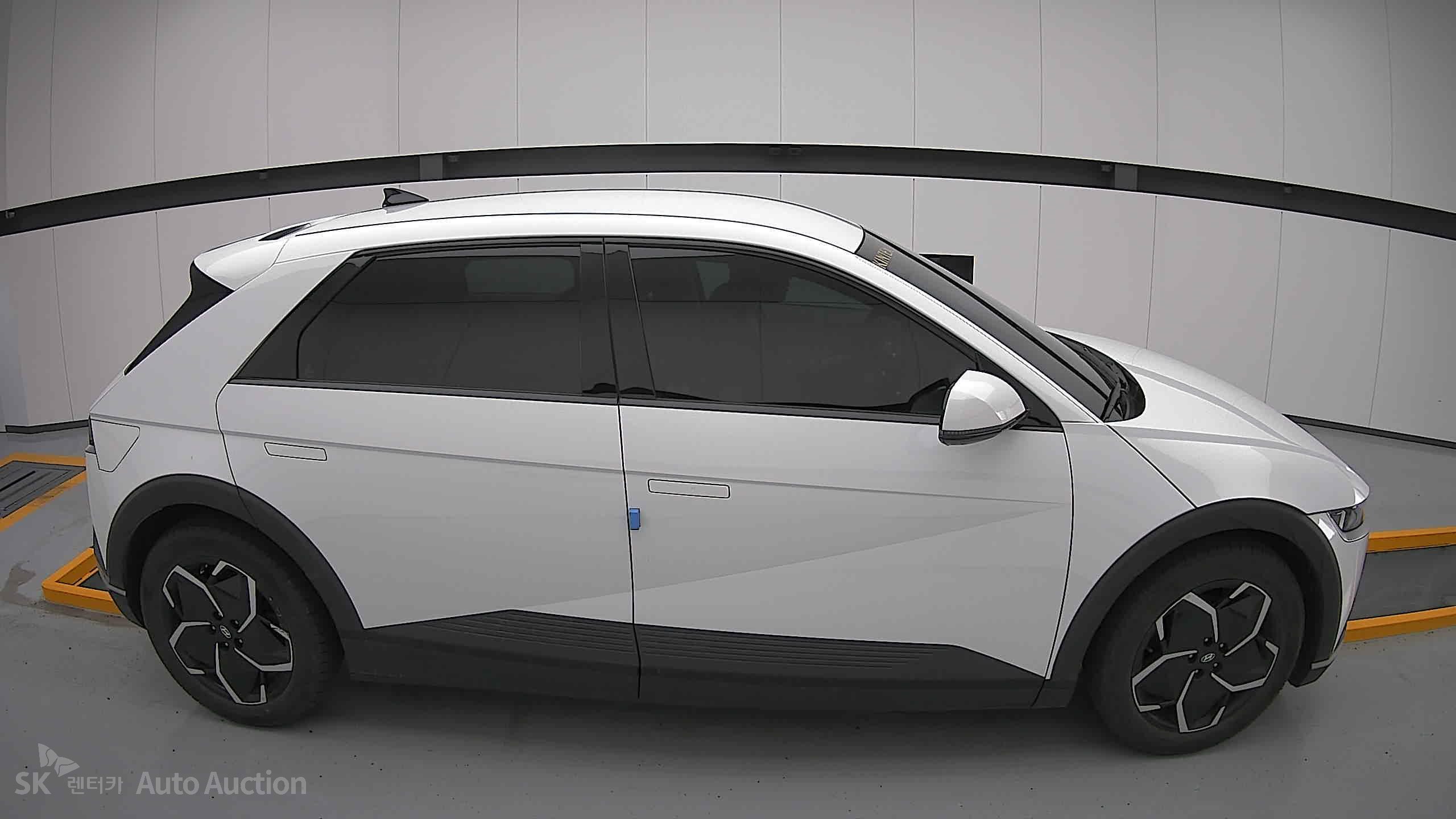 2022 - hyundai ioniq