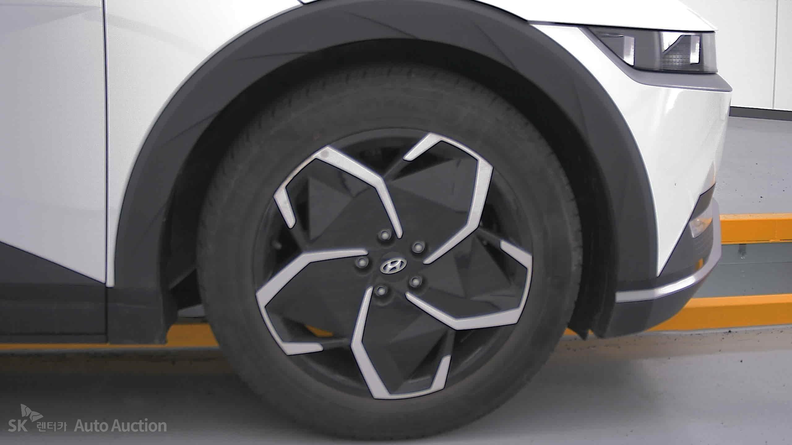 2022 - hyundai ioniq