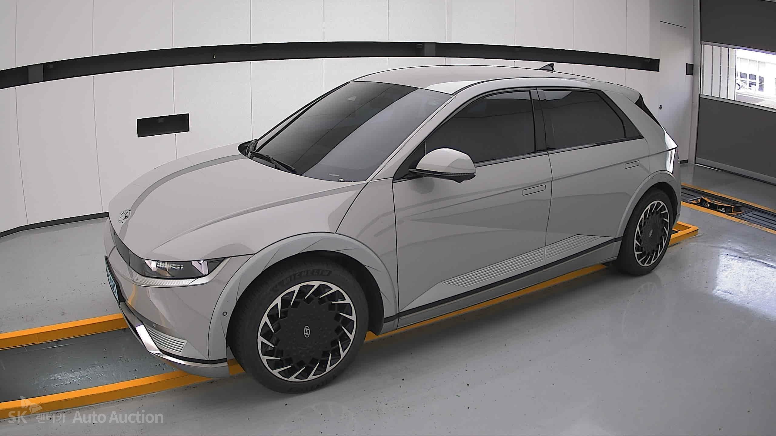 2022 - hyundai ioniq
