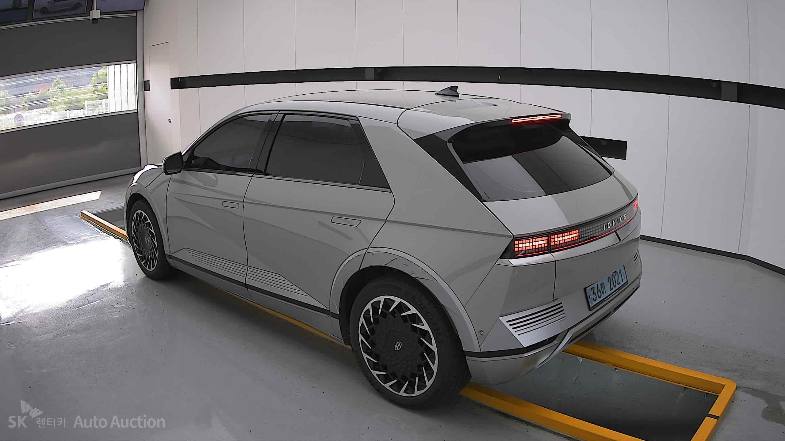 2022 - hyundai ioniq