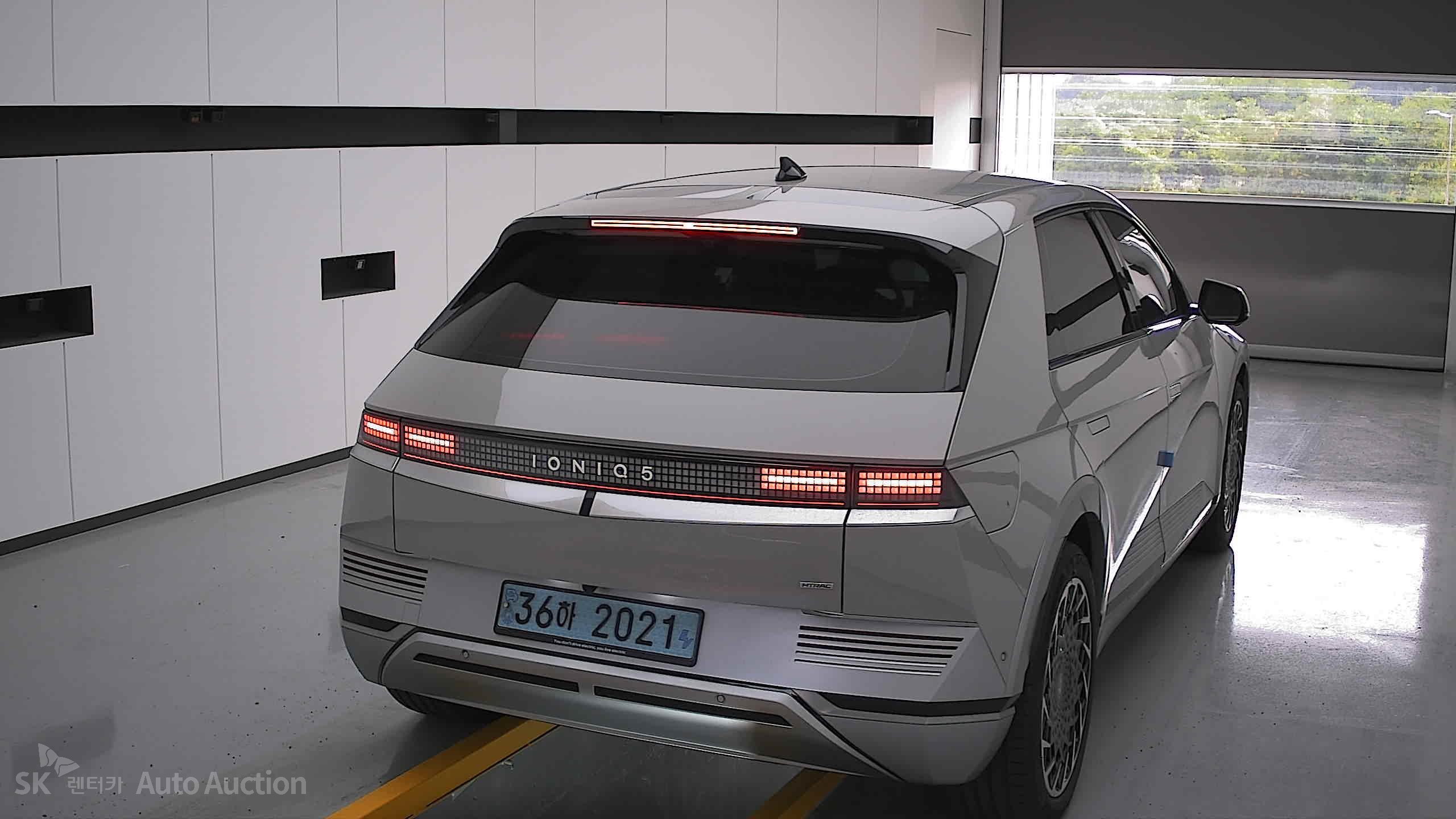 2022 - hyundai ioniq