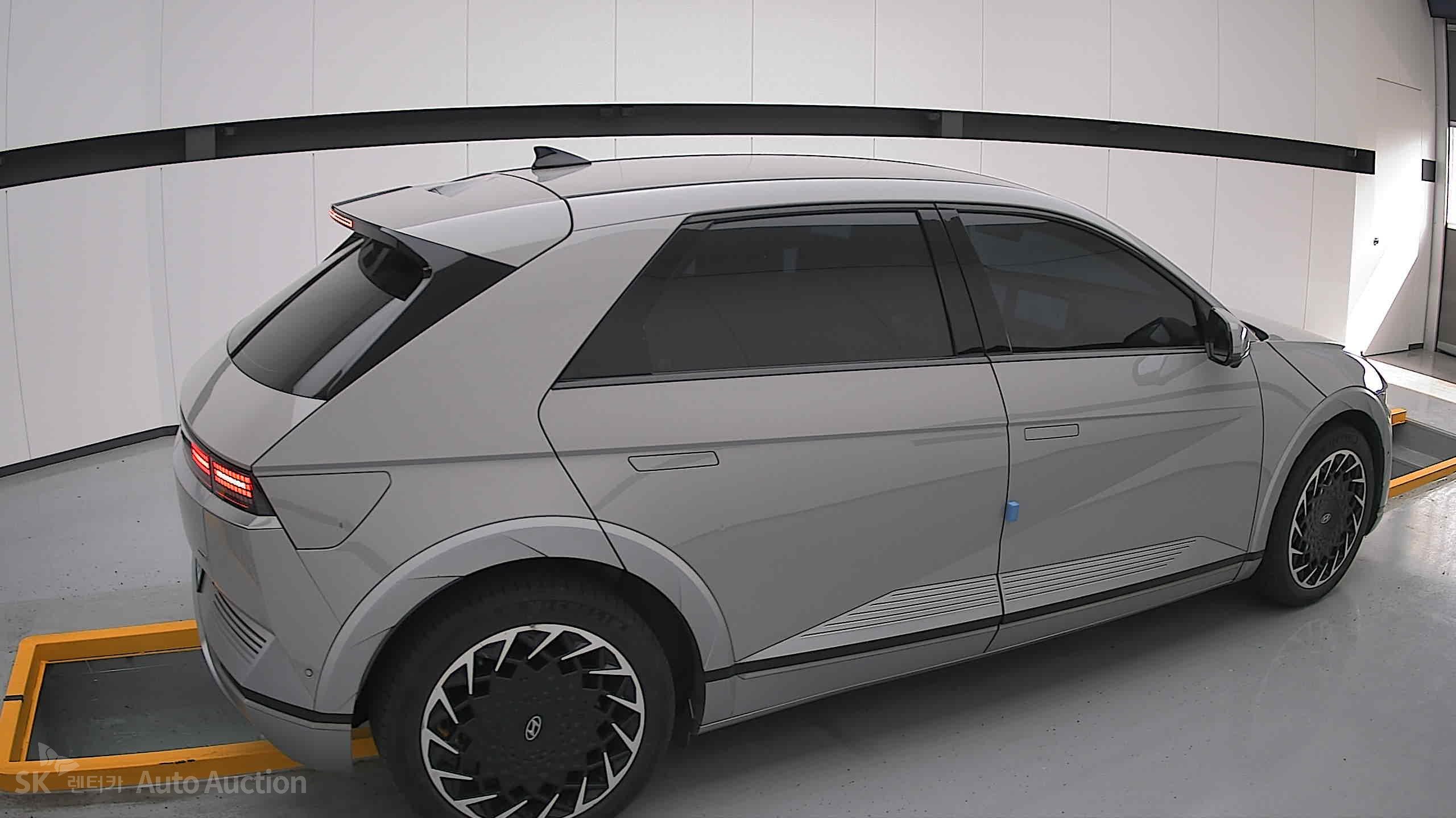 2022 - hyundai ioniq