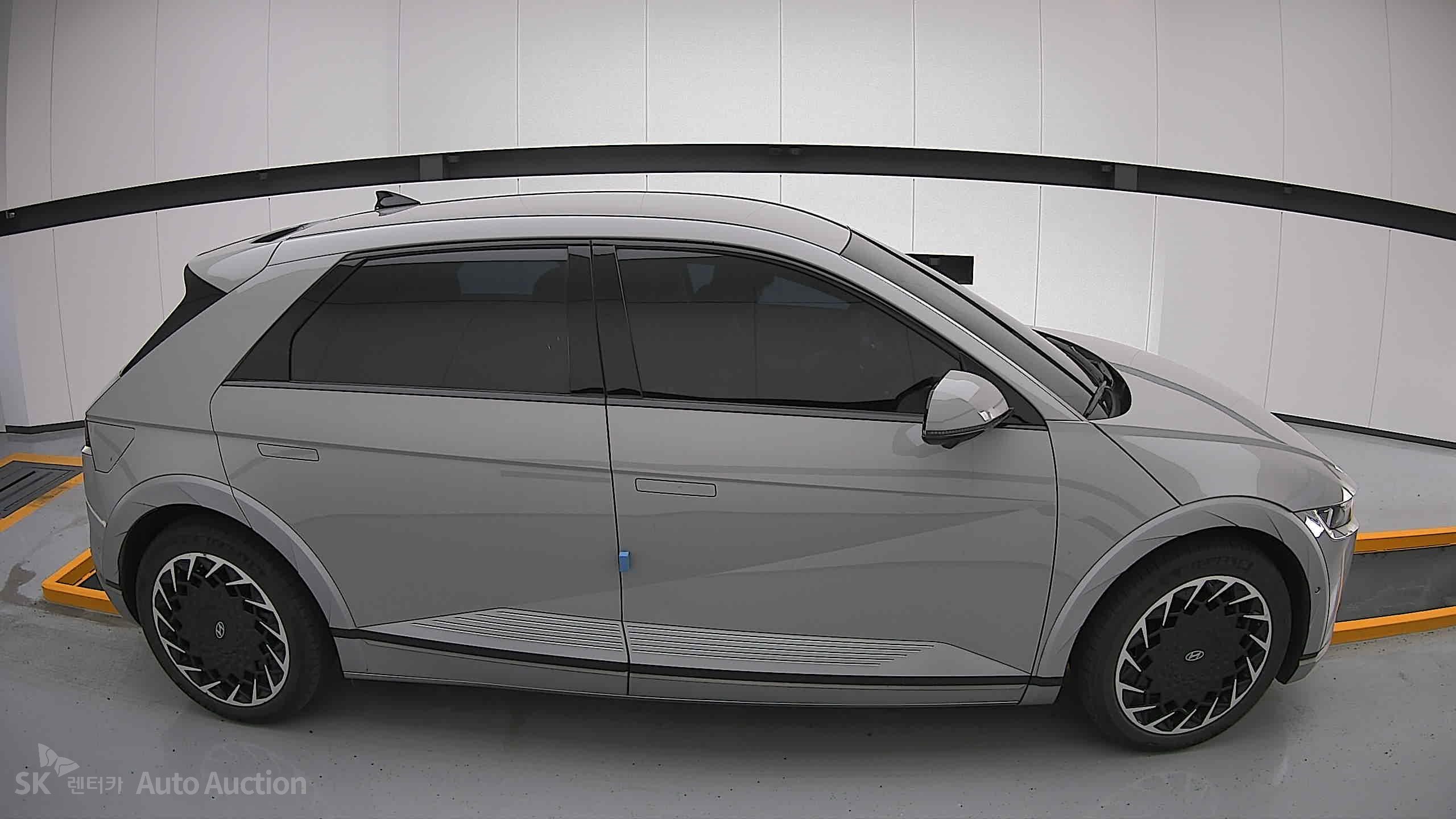 2022 - hyundai ioniq
