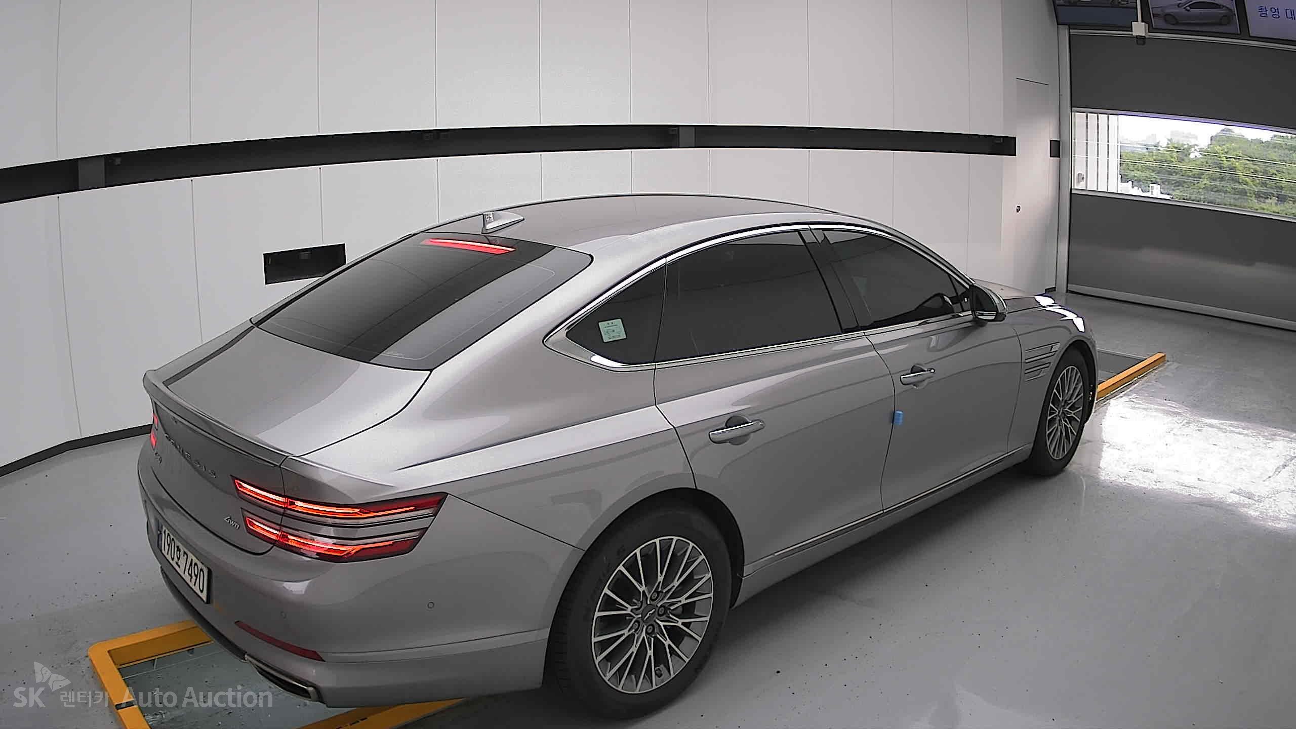2022 - genesis g80