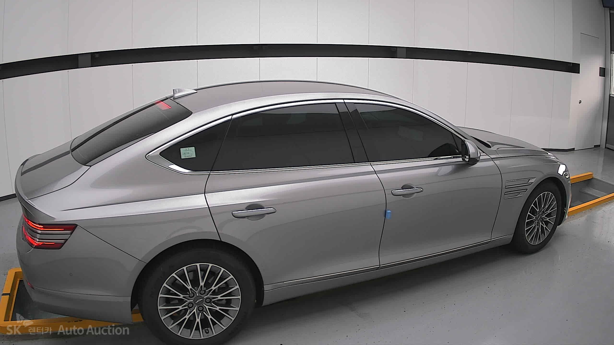 2022 - genesis g80